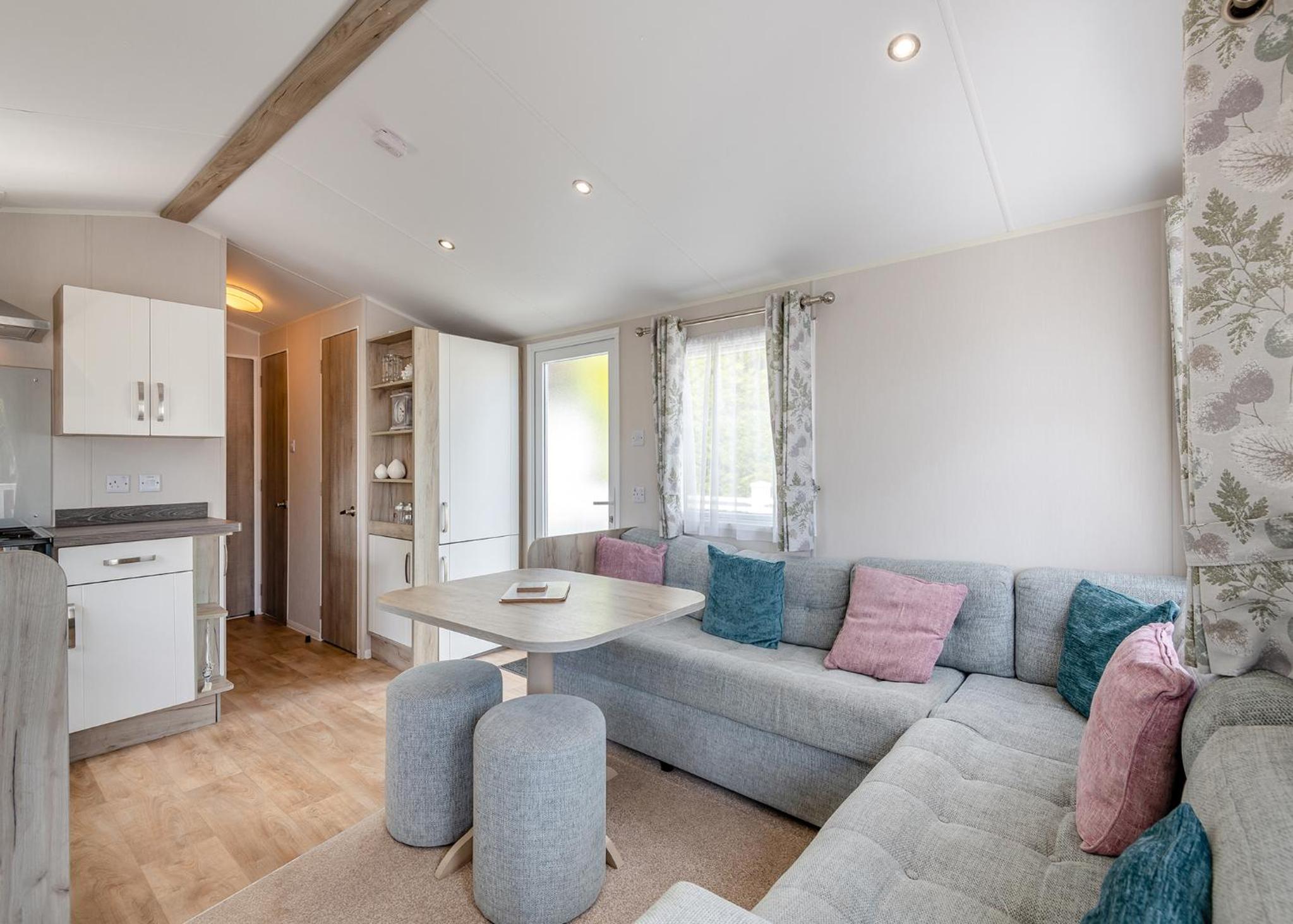 Mobile Home 7