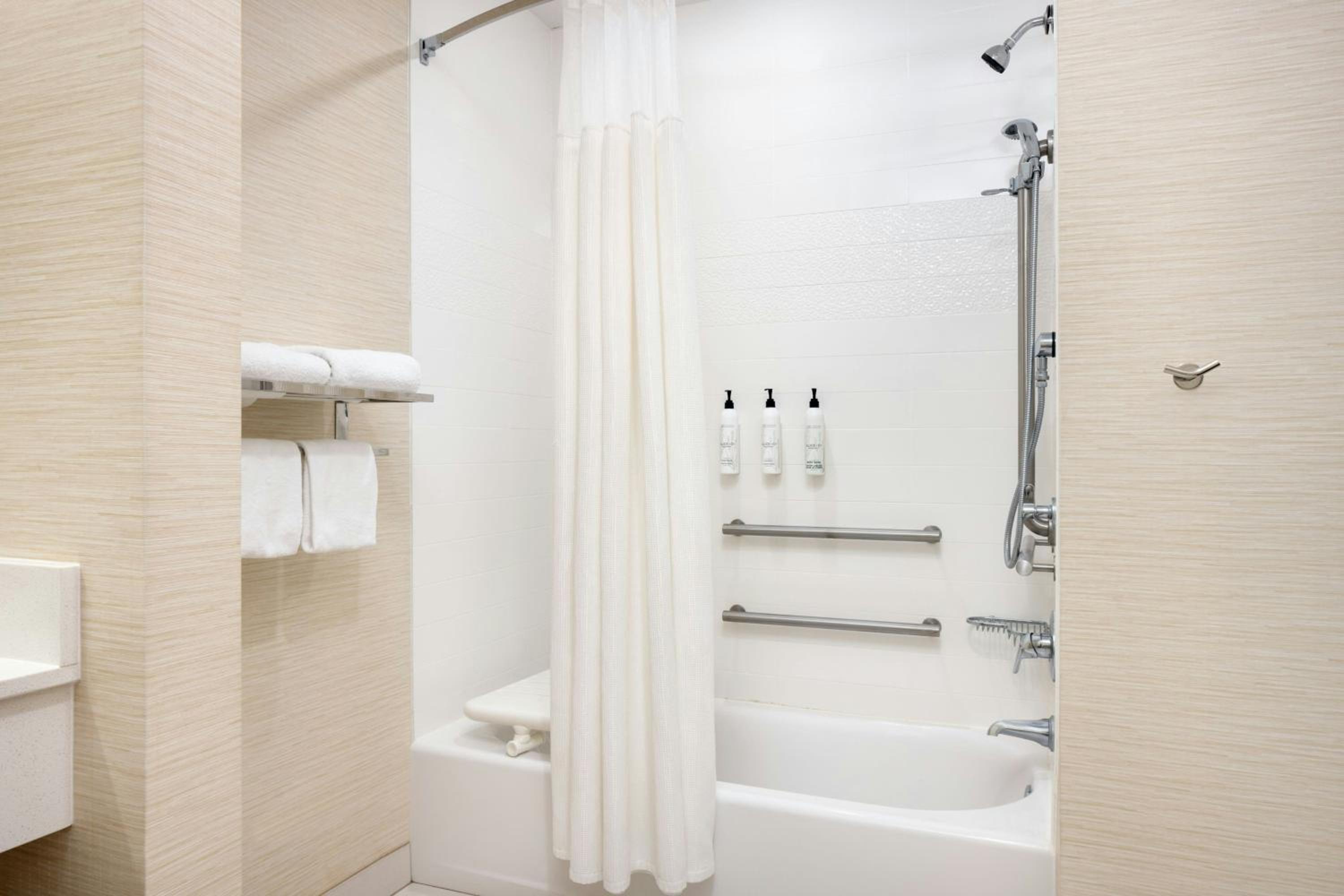 Fairfield Inn & Suites by Marriott Lincoln Southeast, 写真 6