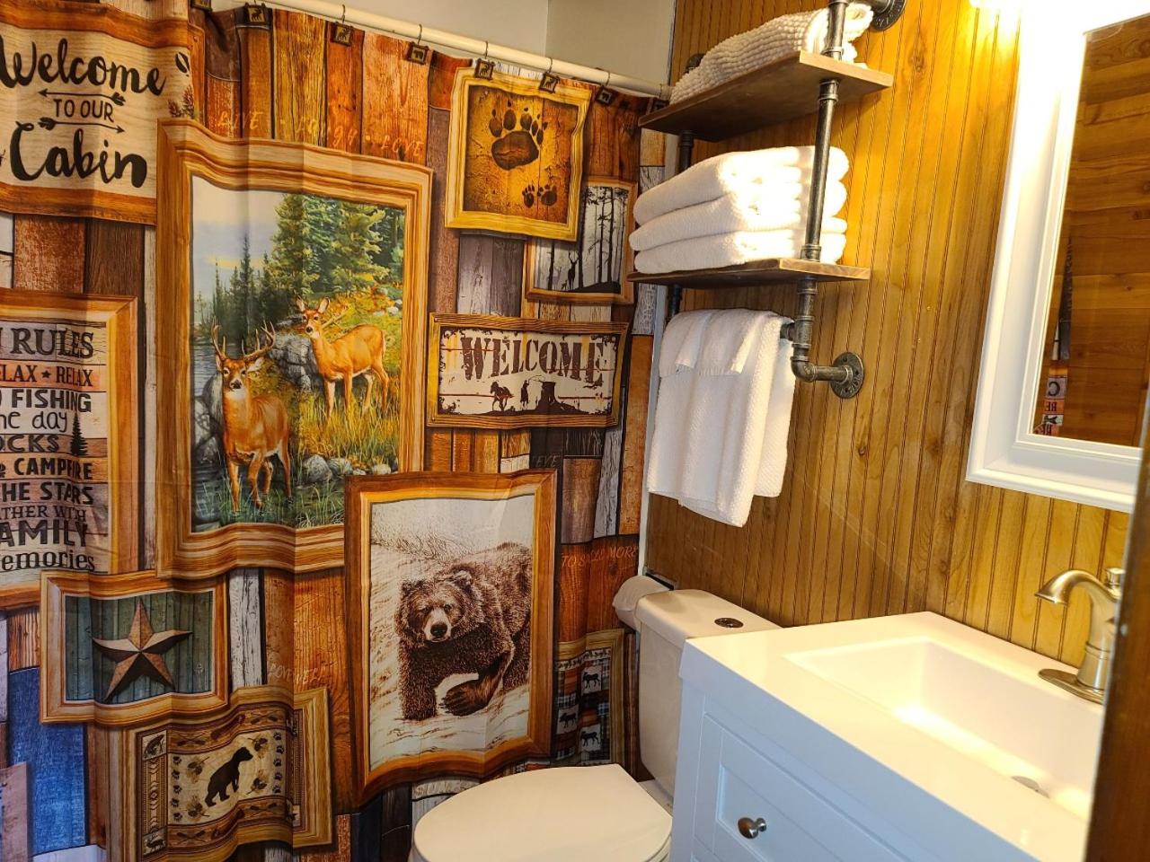 Two-Bedroom Apartment with Lake View photo 2