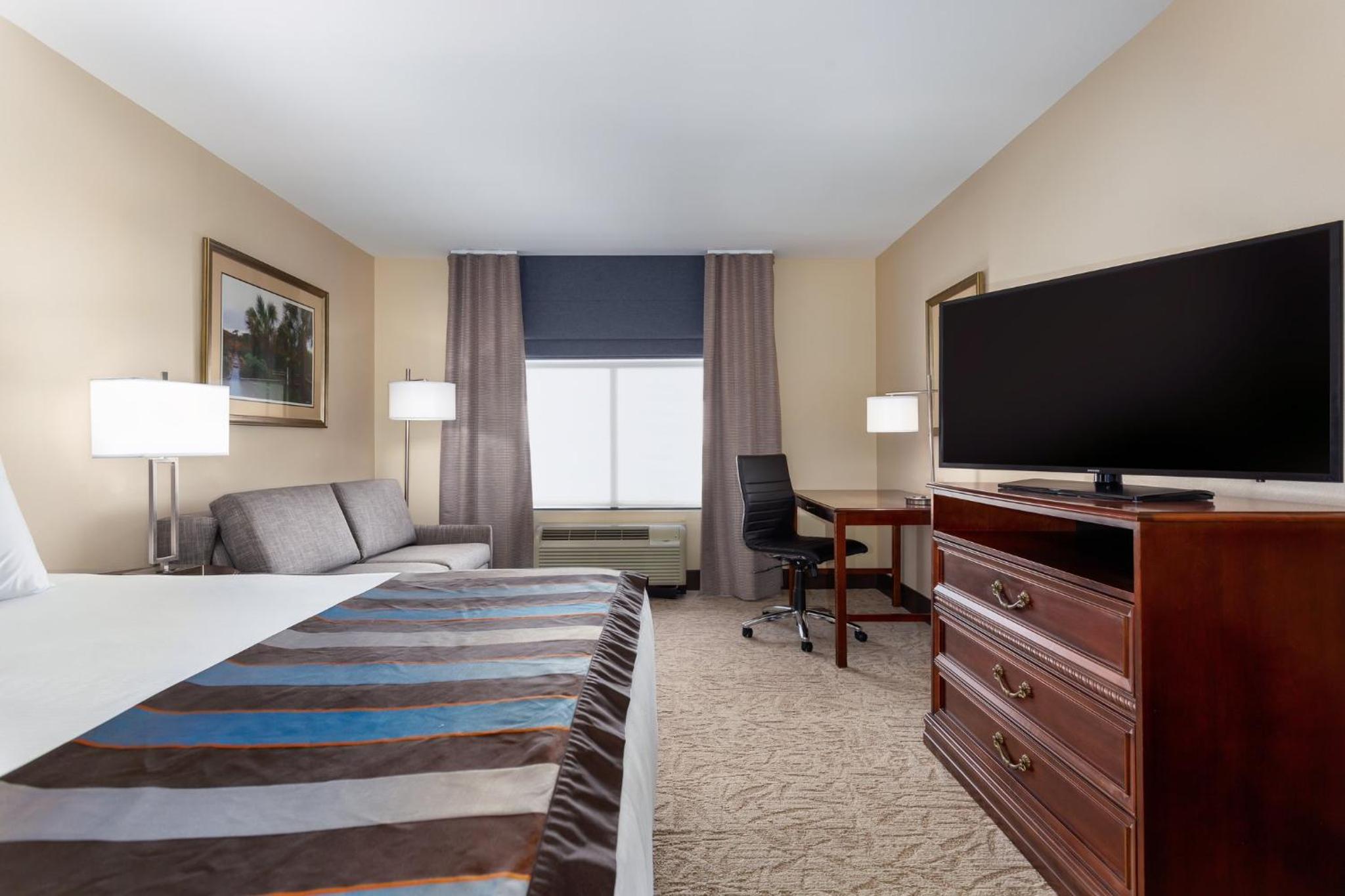 Standard King Room - Photo 2