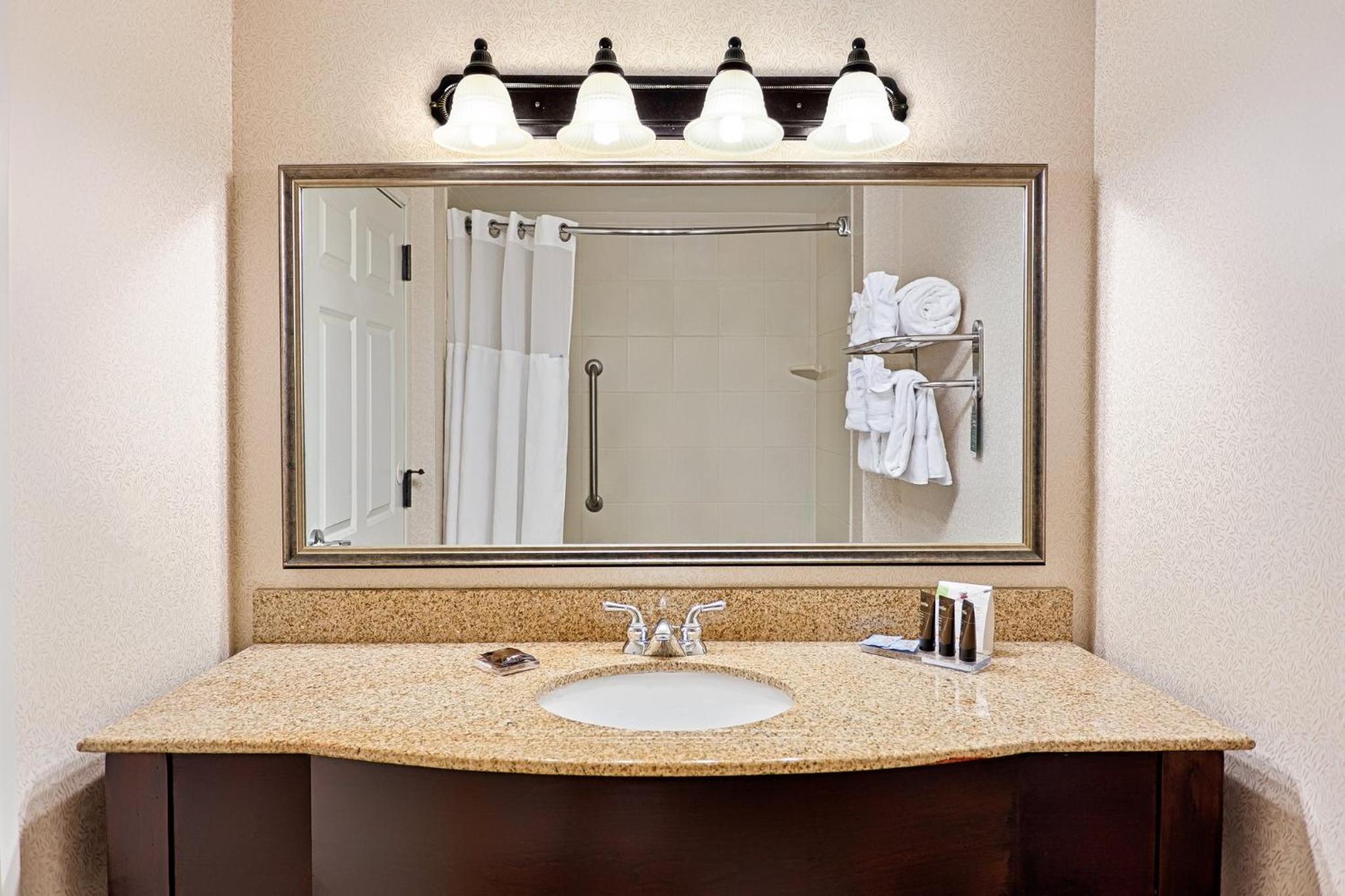 King Suite - Photo 3