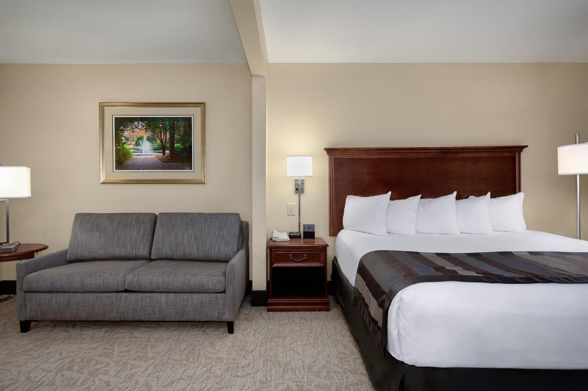 Standard King Room - Photo 3