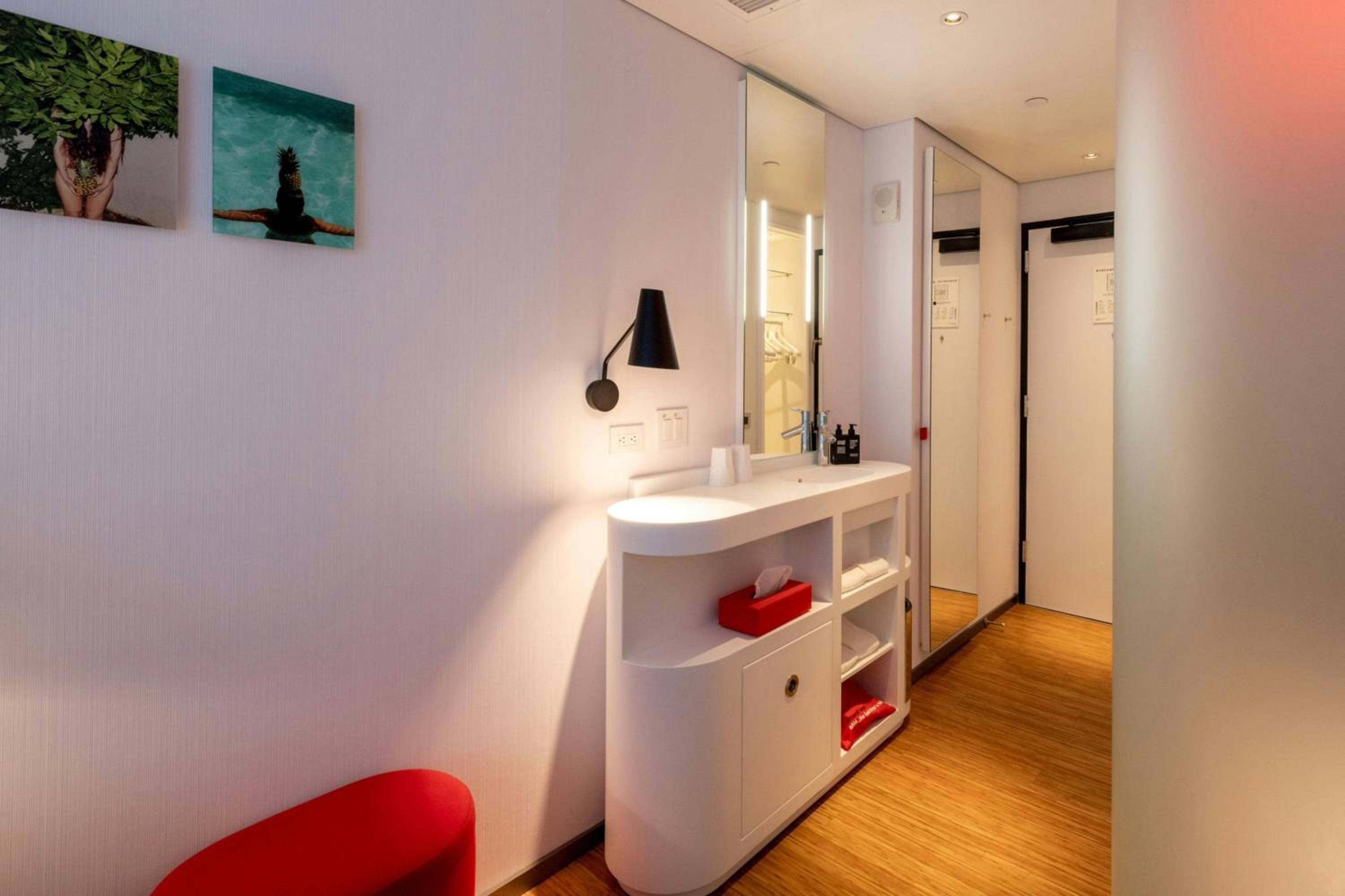 King Room - High Floor - Photo 3