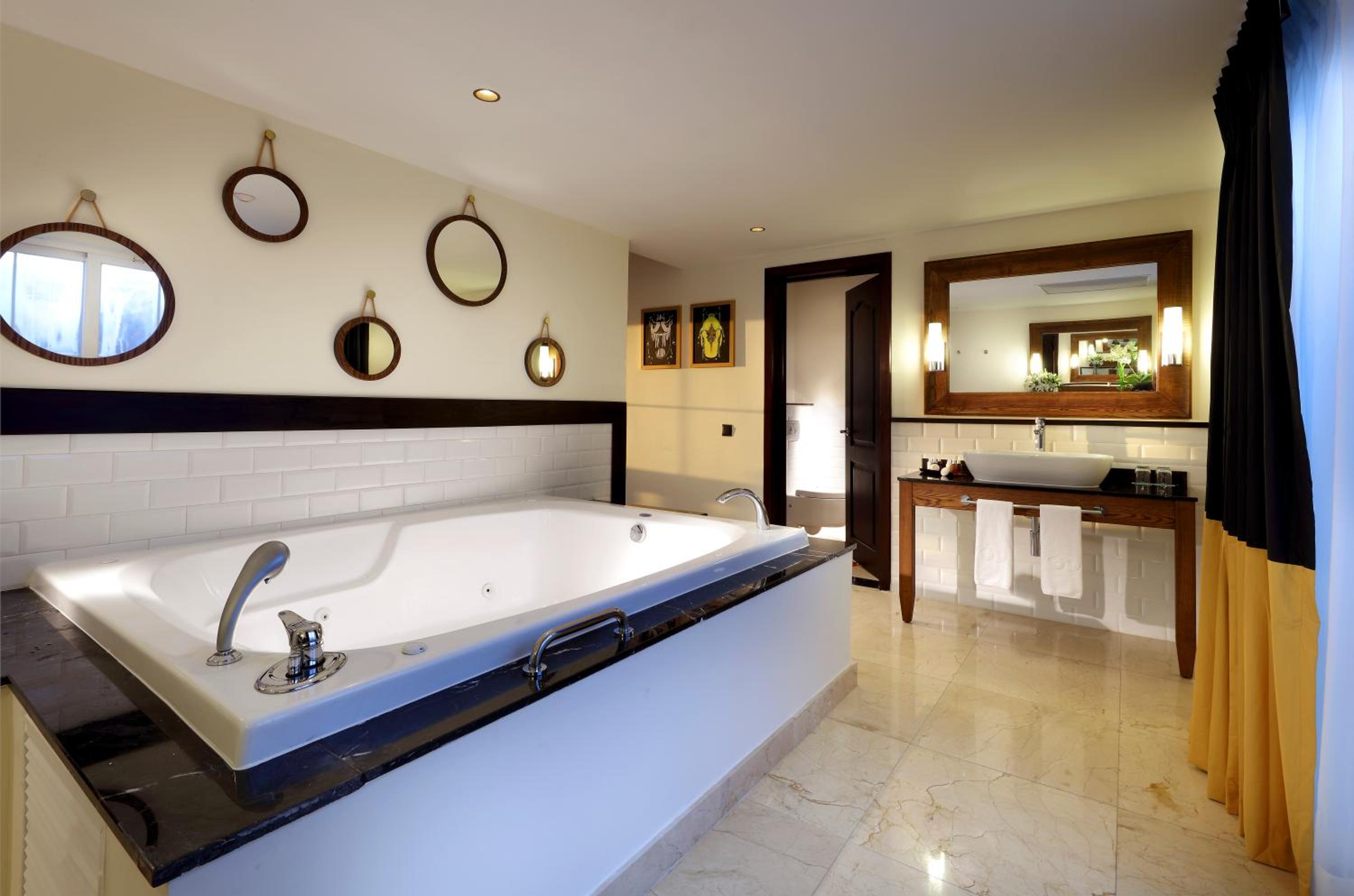 Suite Beachside Ocean View