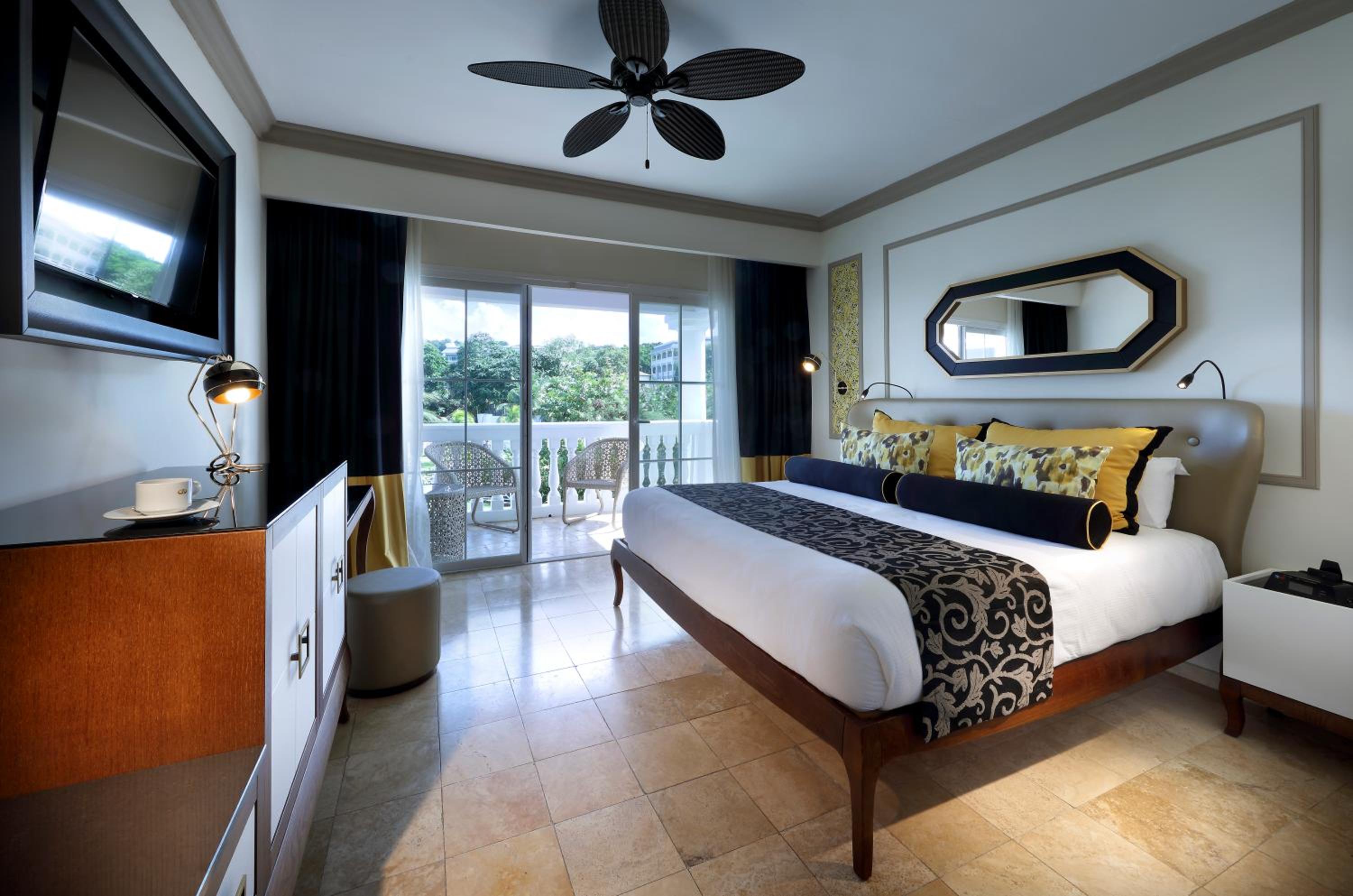 Suite, Garden View