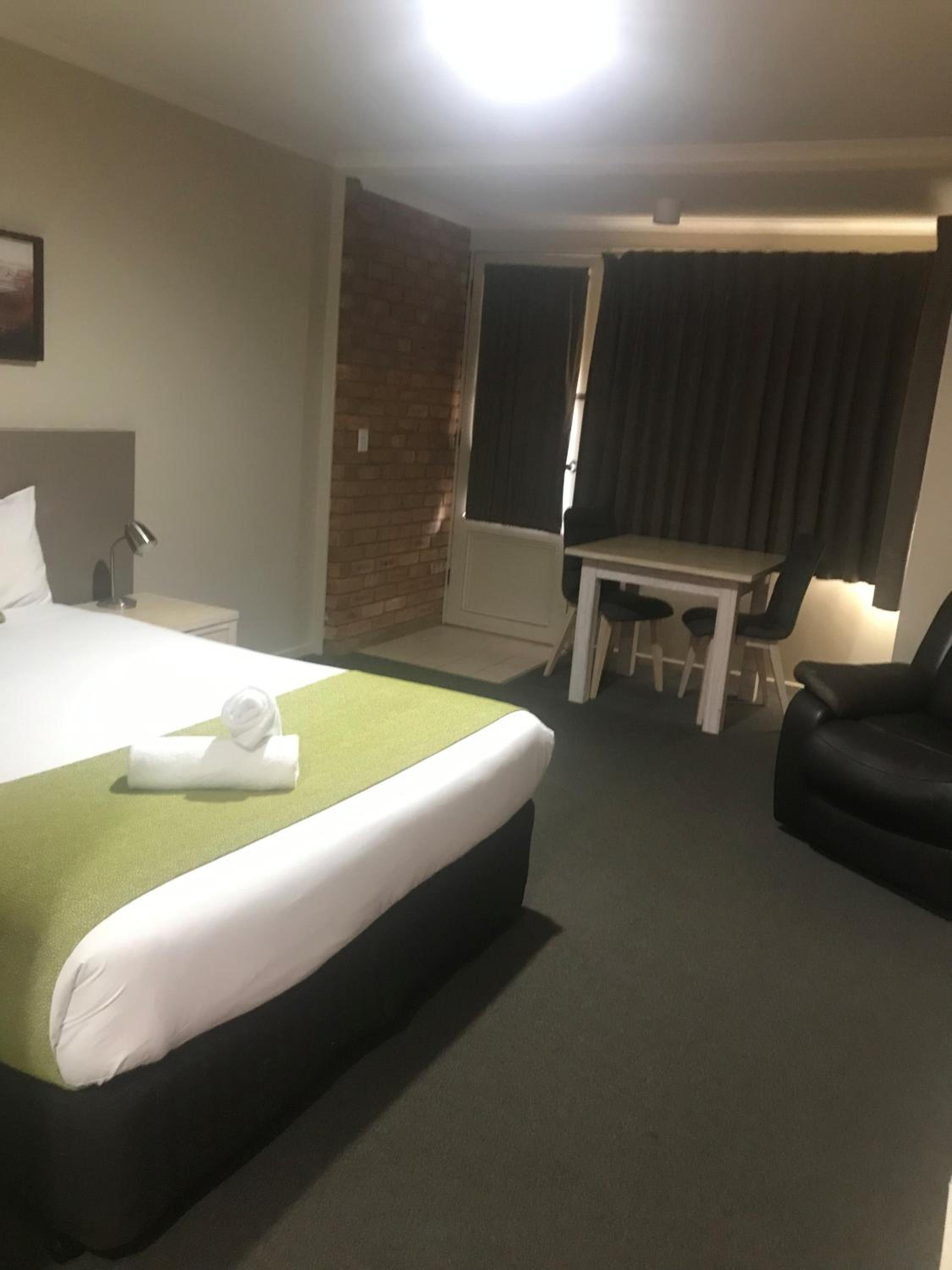 Double Room - Disability Access photo 3