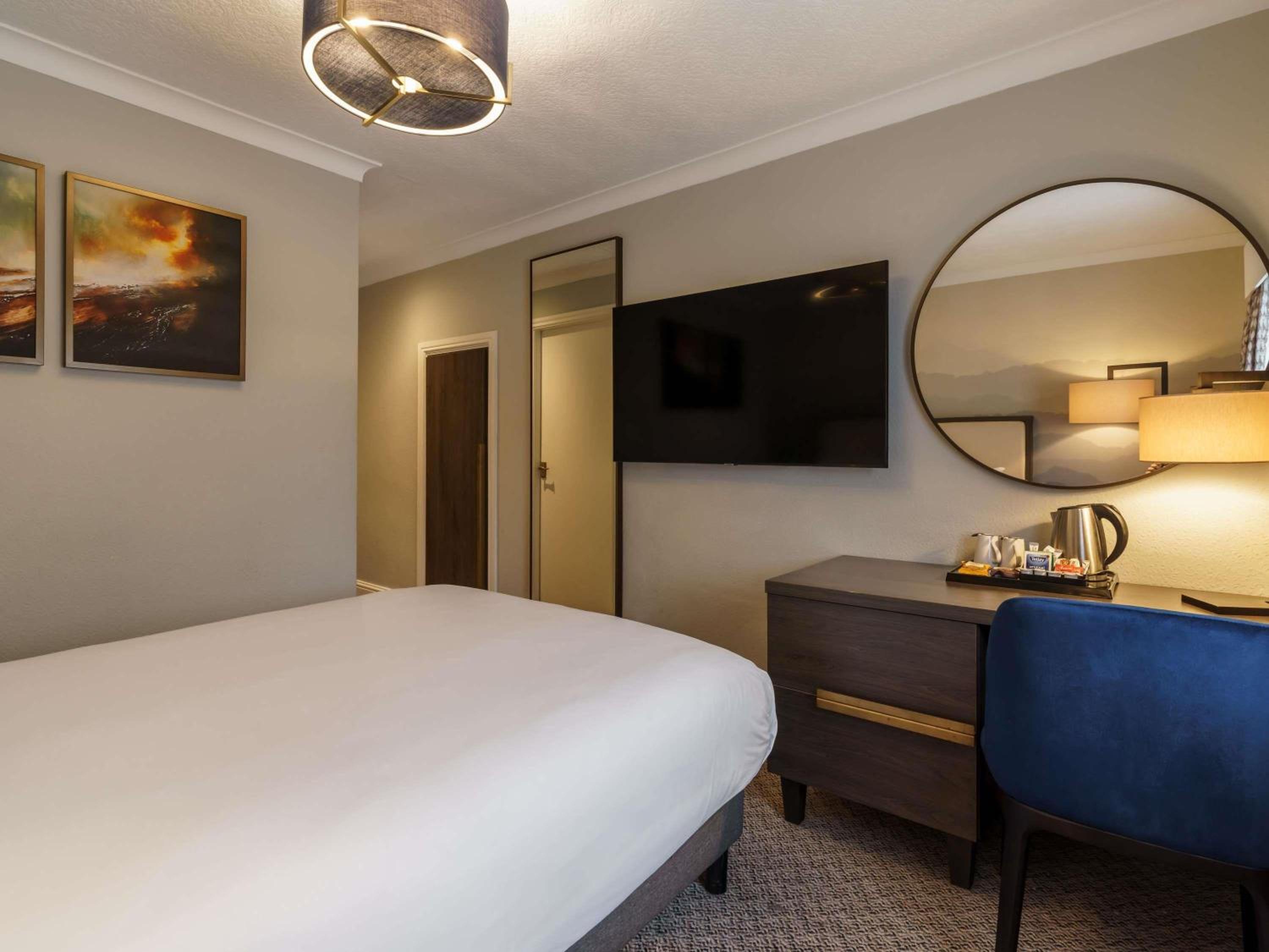 Standard Room with Two Zip Beds - Photo 1