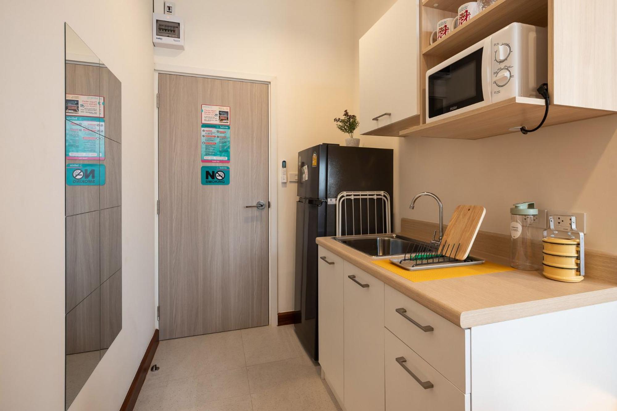 Studio Apartment photo 2