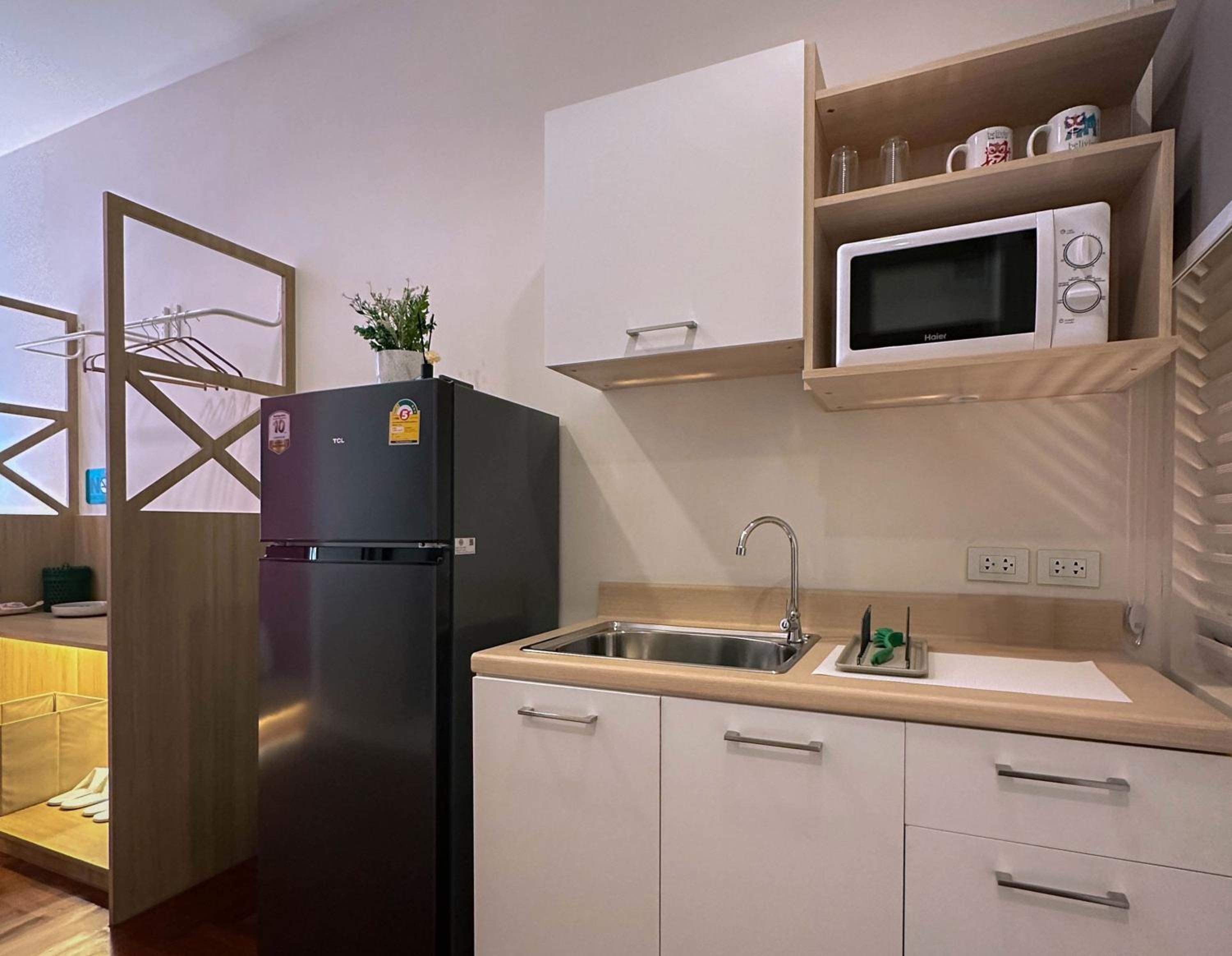 Studio Apartment photo 2