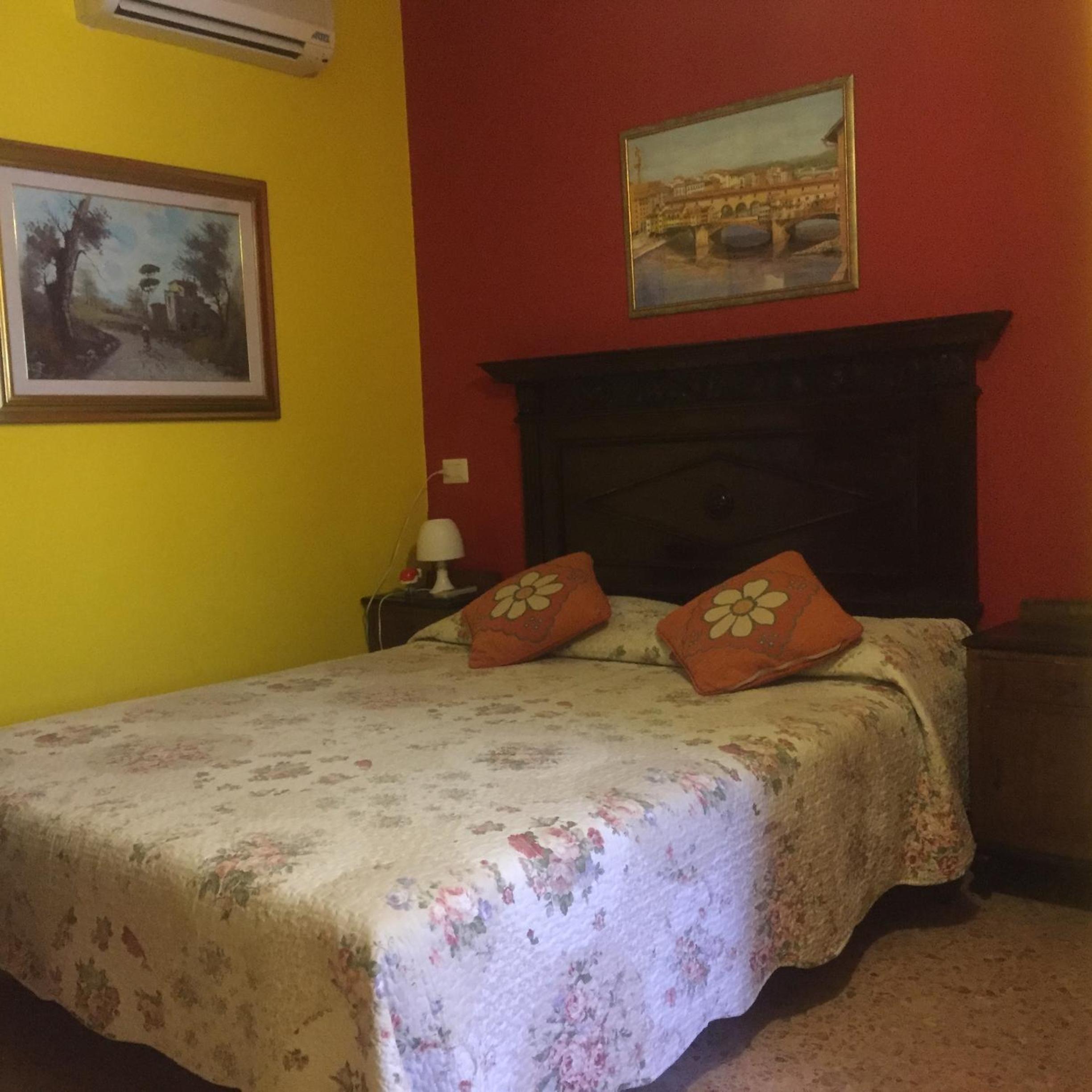 Double Room with Private Bathroom photo 3