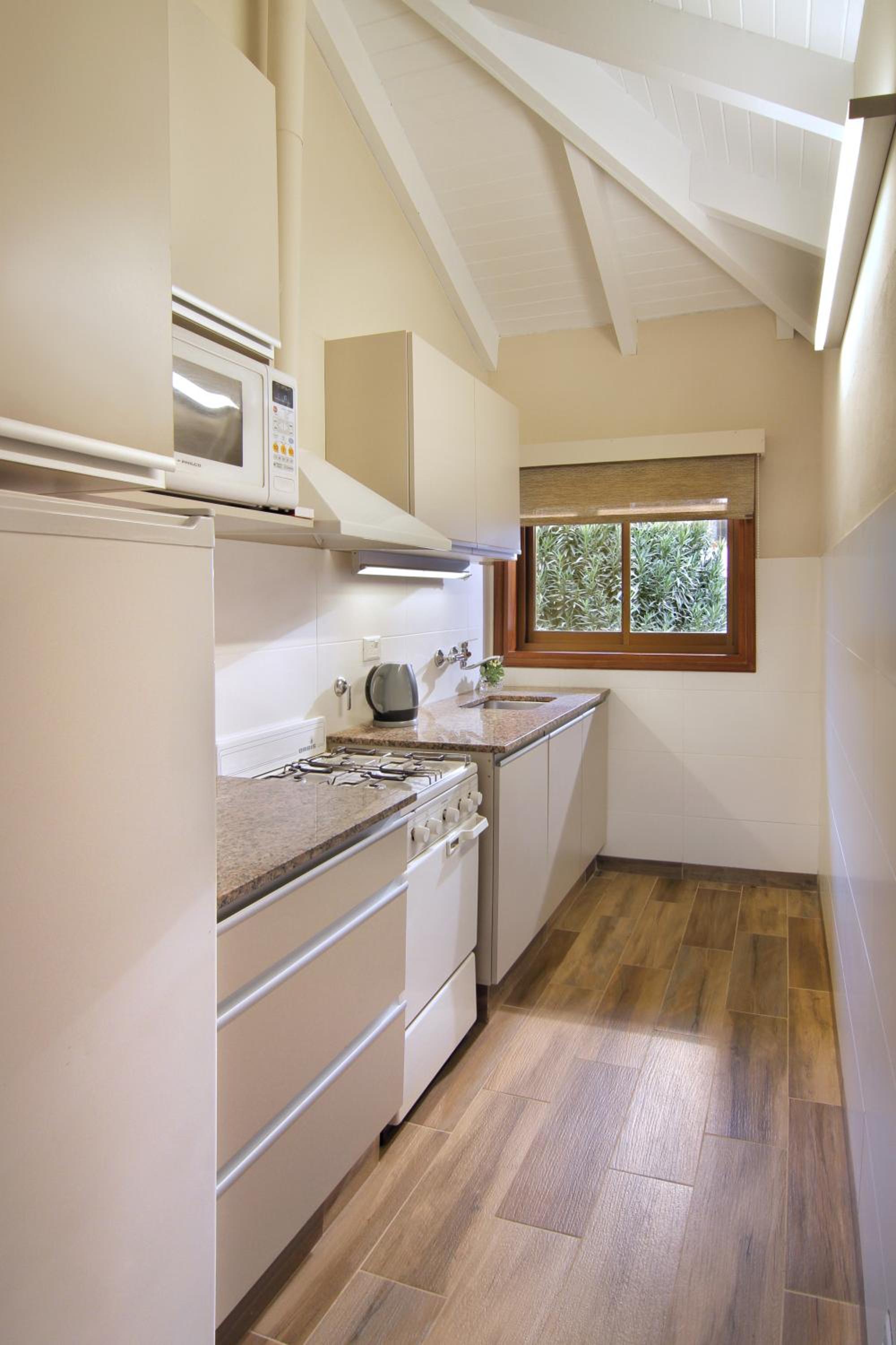 Bungalow (5 Adults) photo 2