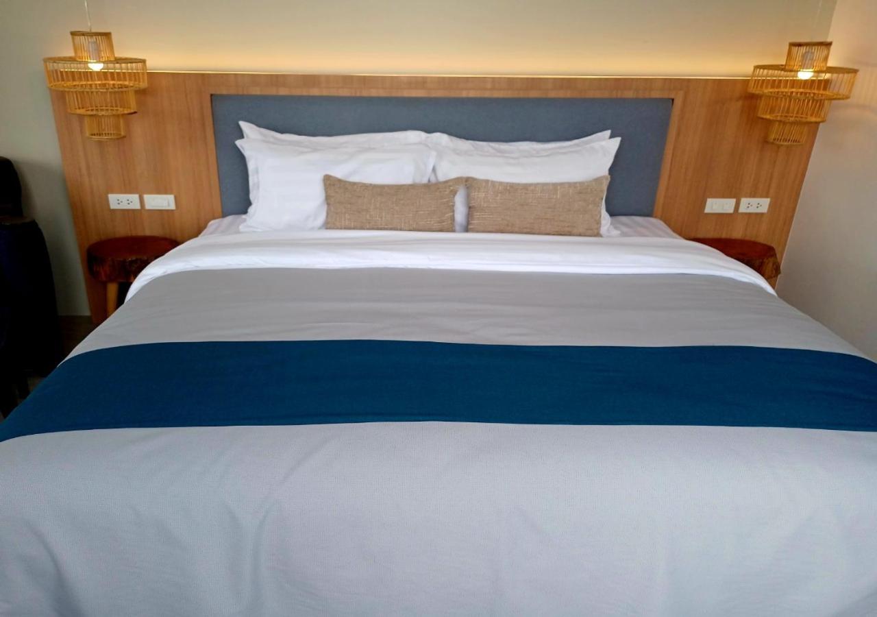 Double Room with Balcony and Sea View photo 2