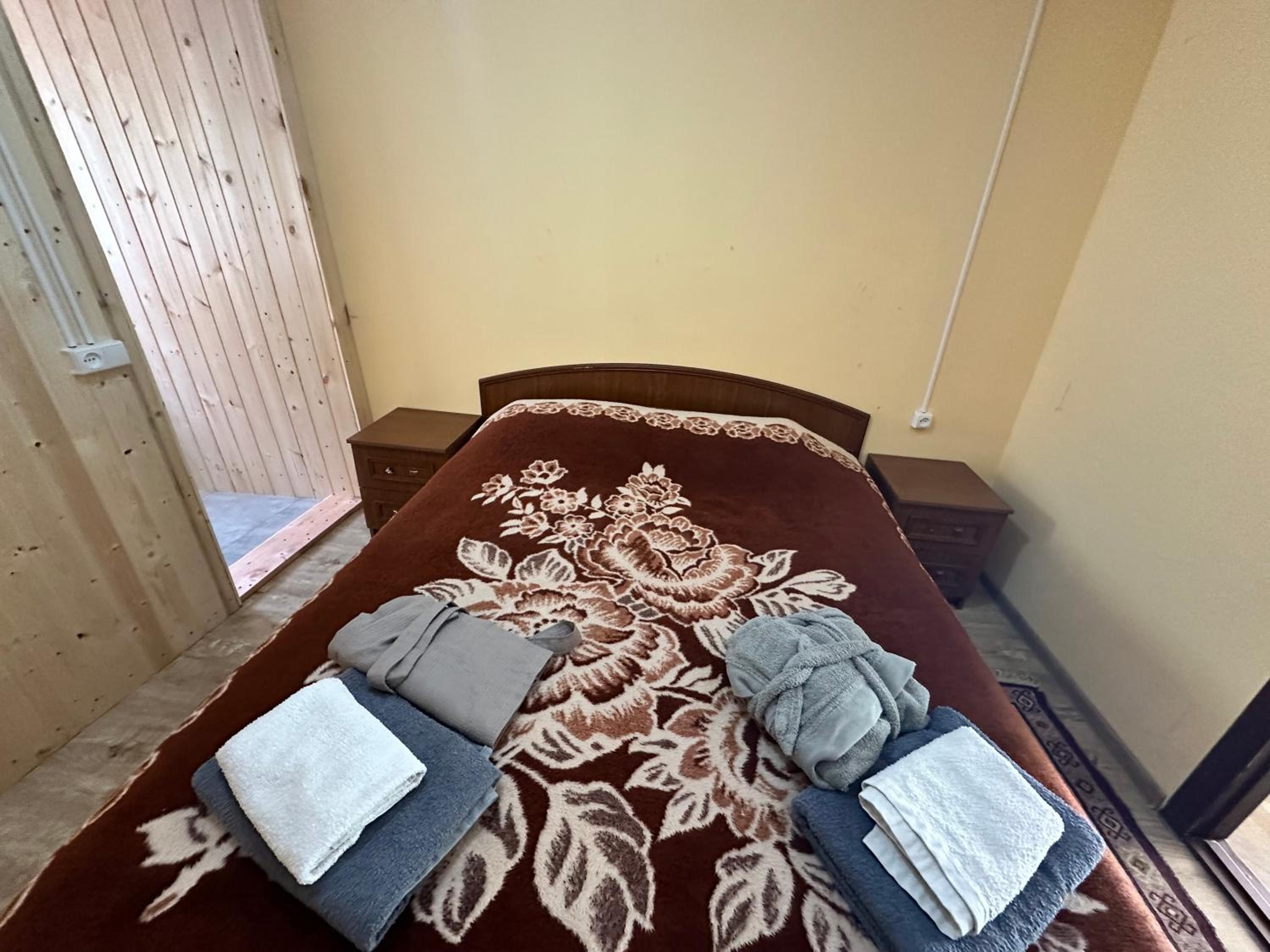 Double Room with Private Bathroom photo 2