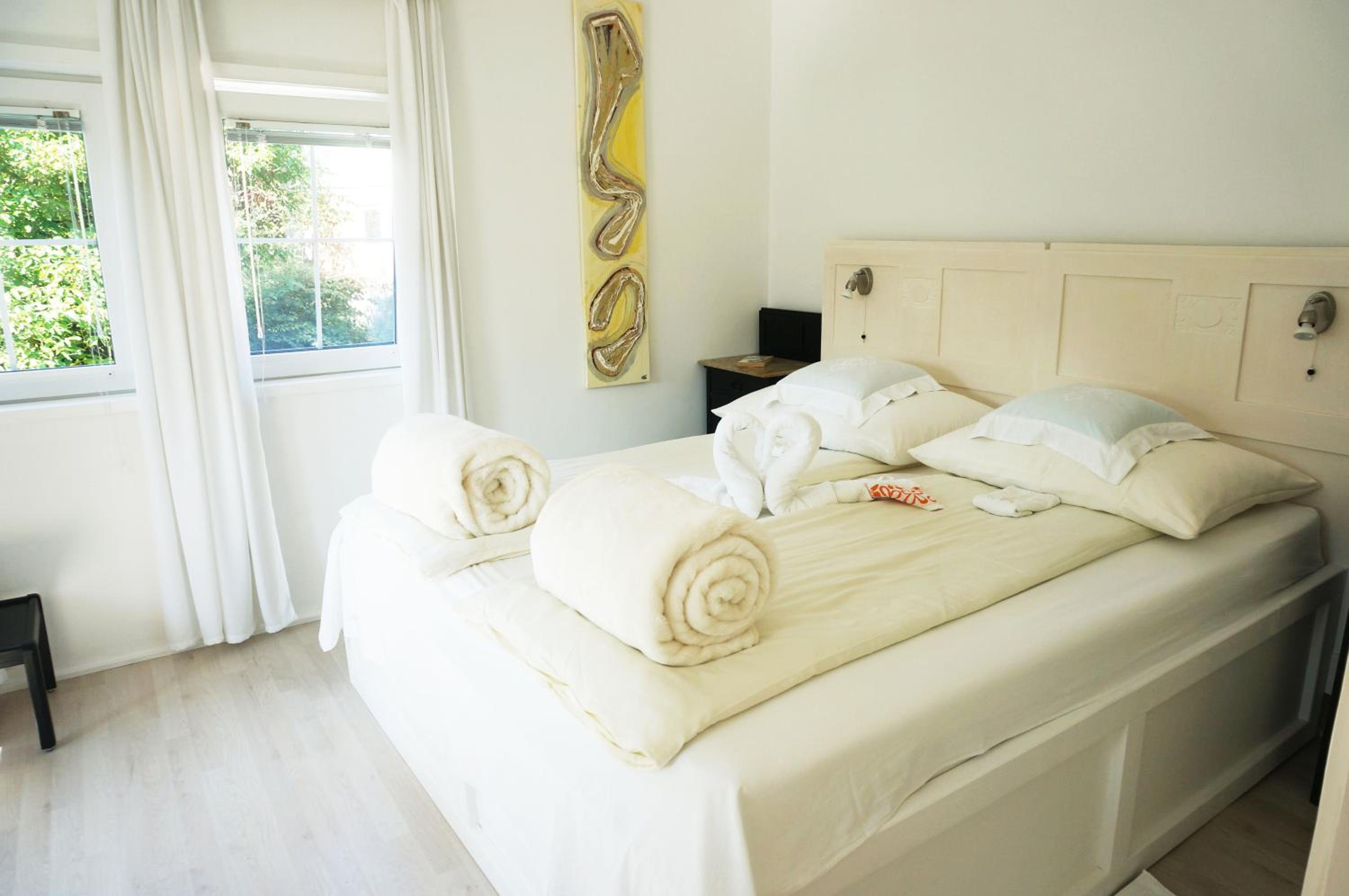 Double Room (1 Adult + 1 Child) photo 1