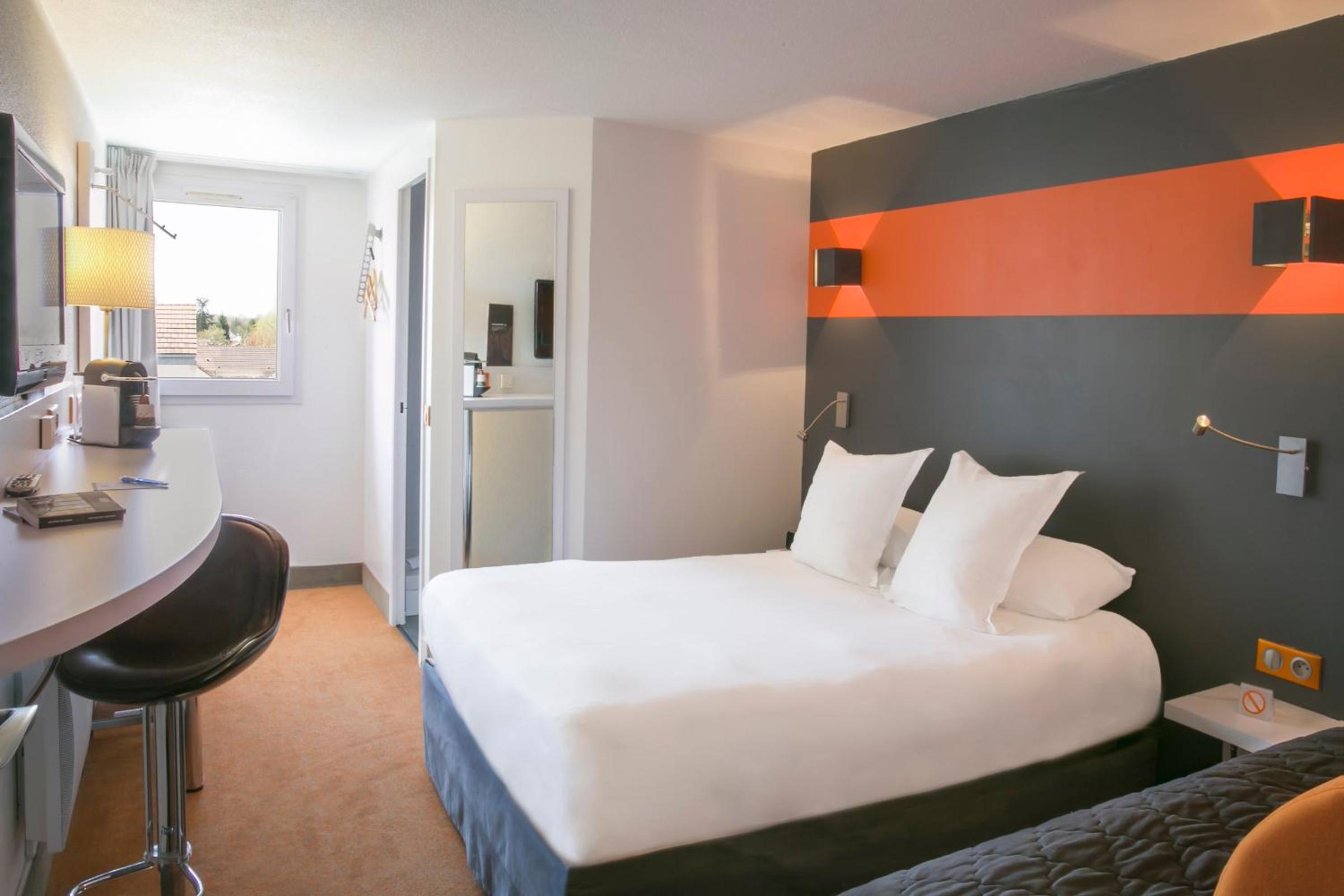 Premium Triple Room - Photo 7