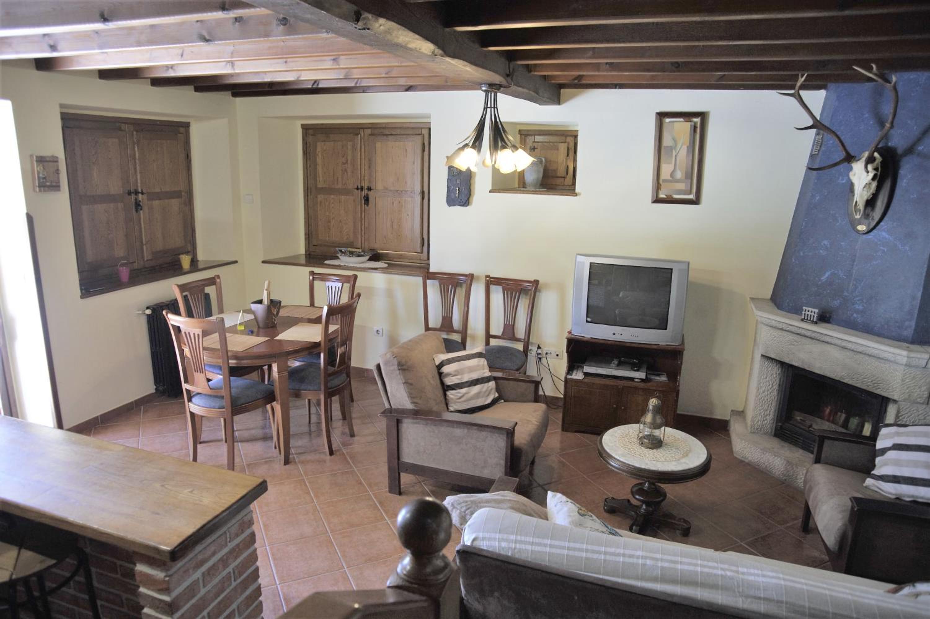 Villa photo 2