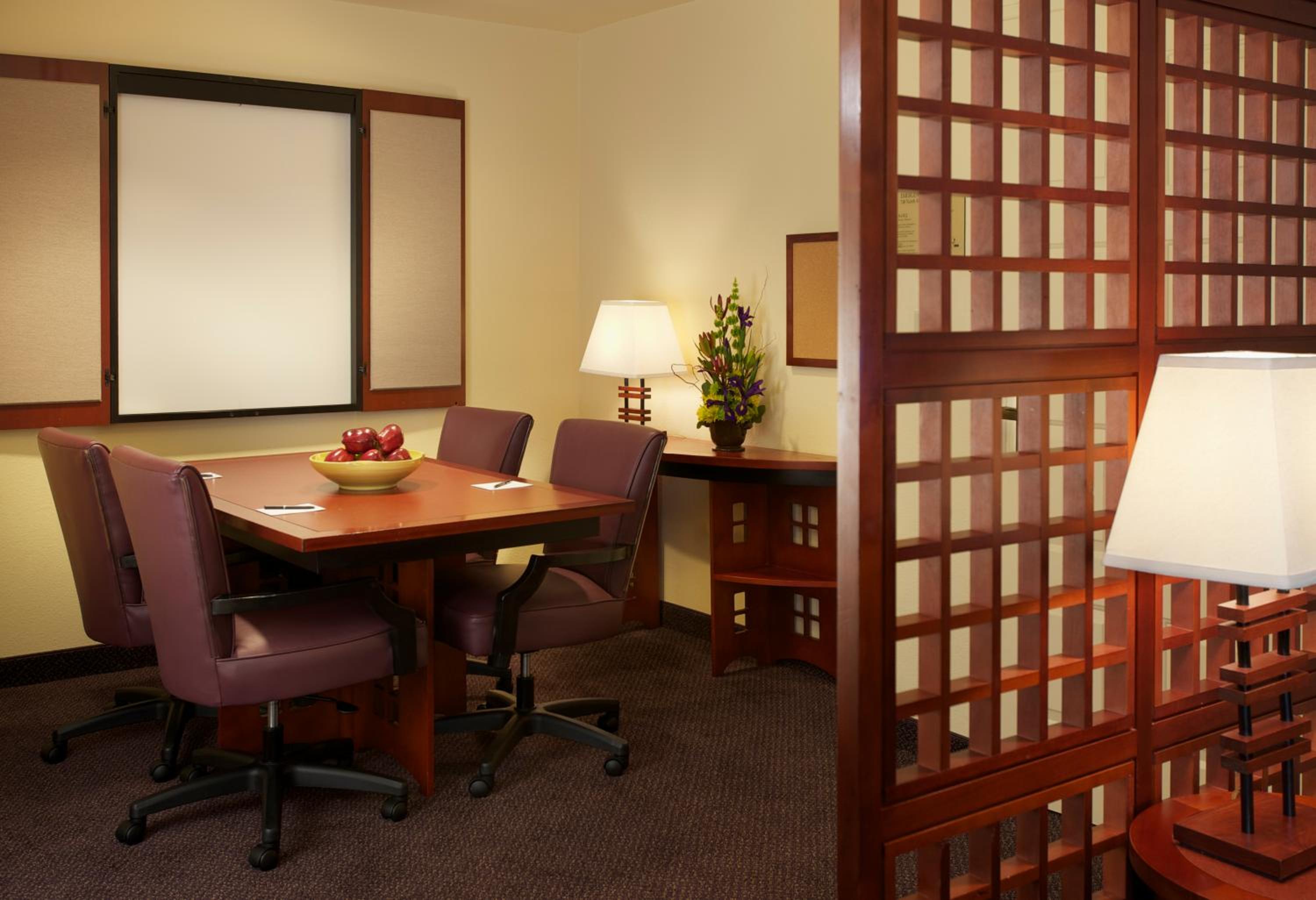  Boardroom Suite - King Bed - Photo 5