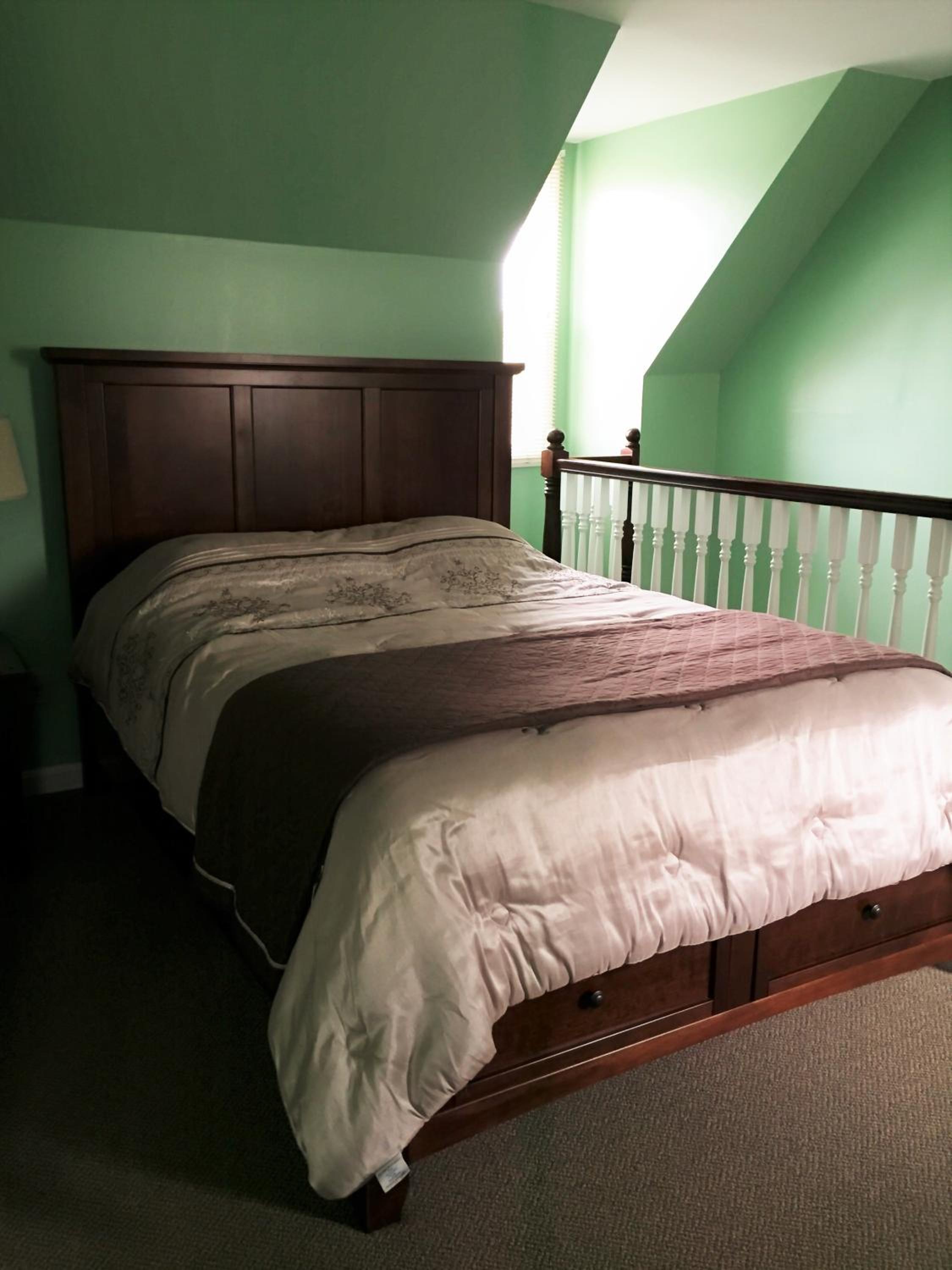 Queen Townhouse - Photo 5
