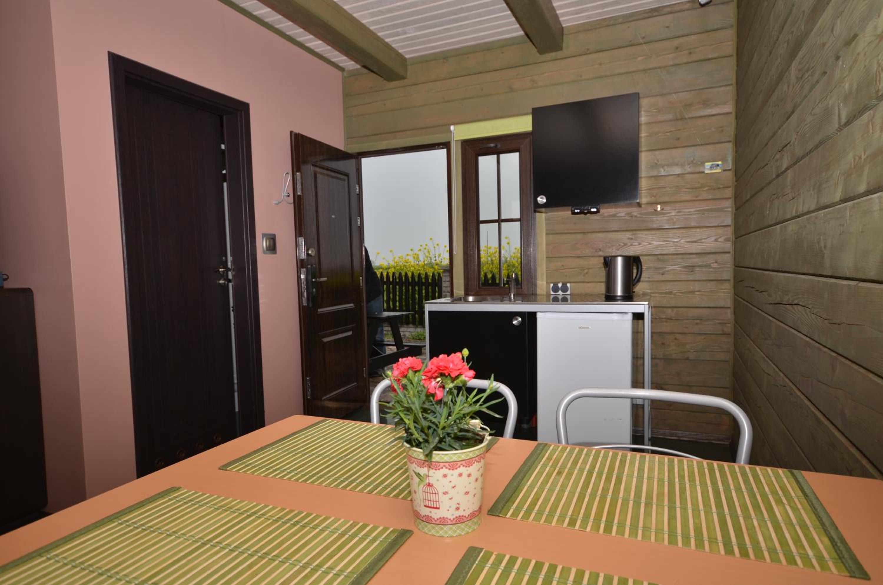 Family Room with Terrace - Photo 8