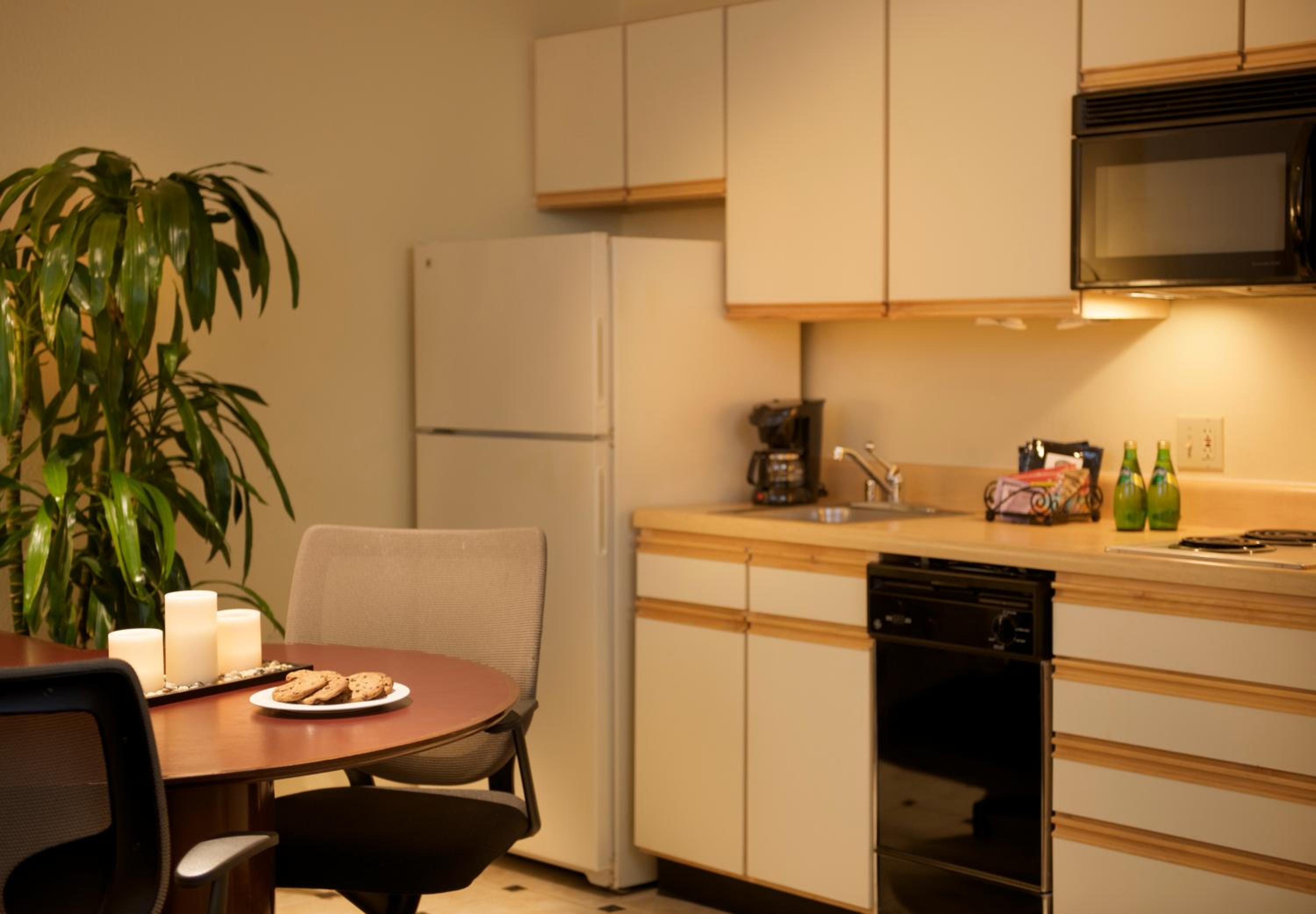 Executive Suite - Photo 5