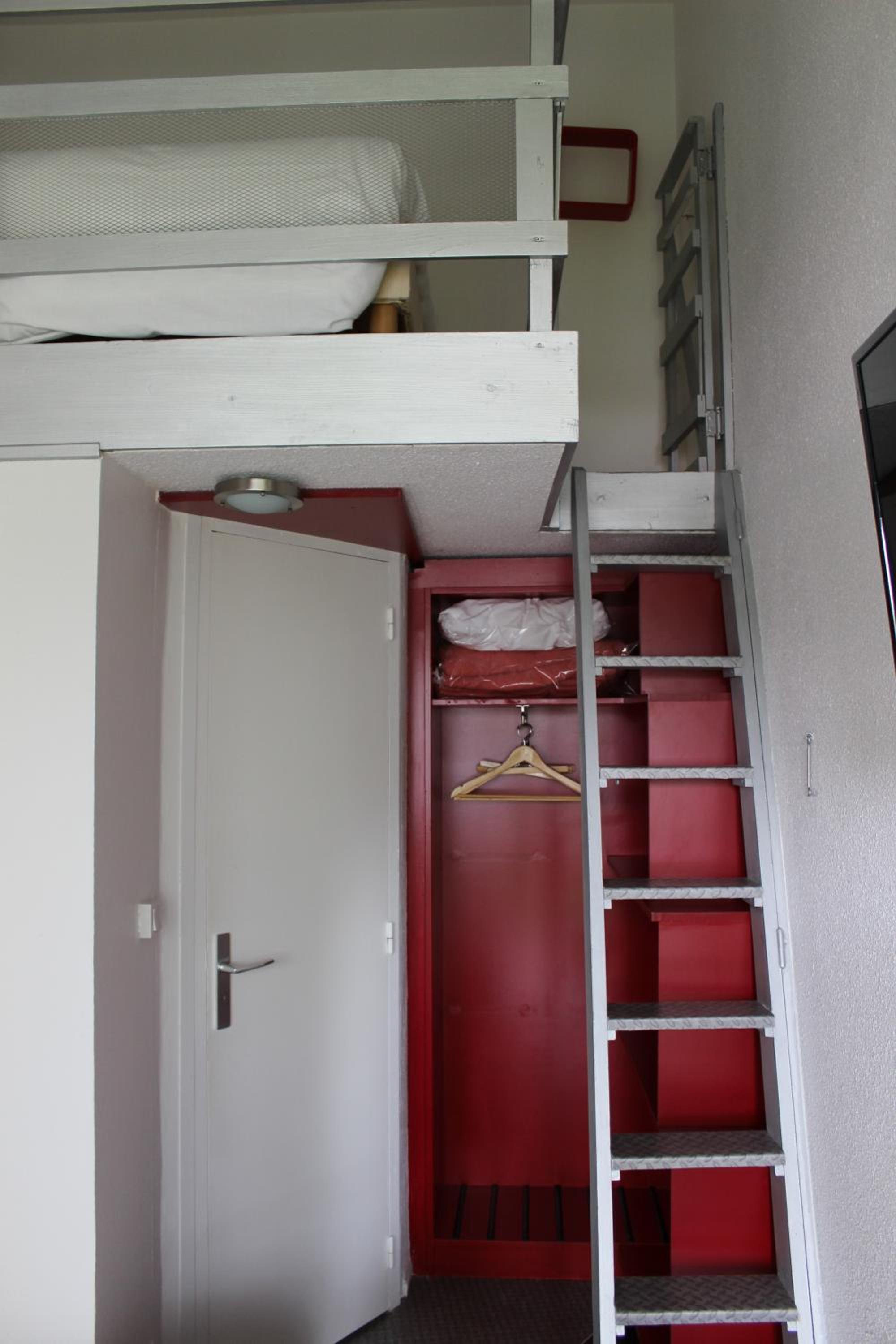 Standard Room - 1 Queen Bed 1 Single Bed in mezzanine