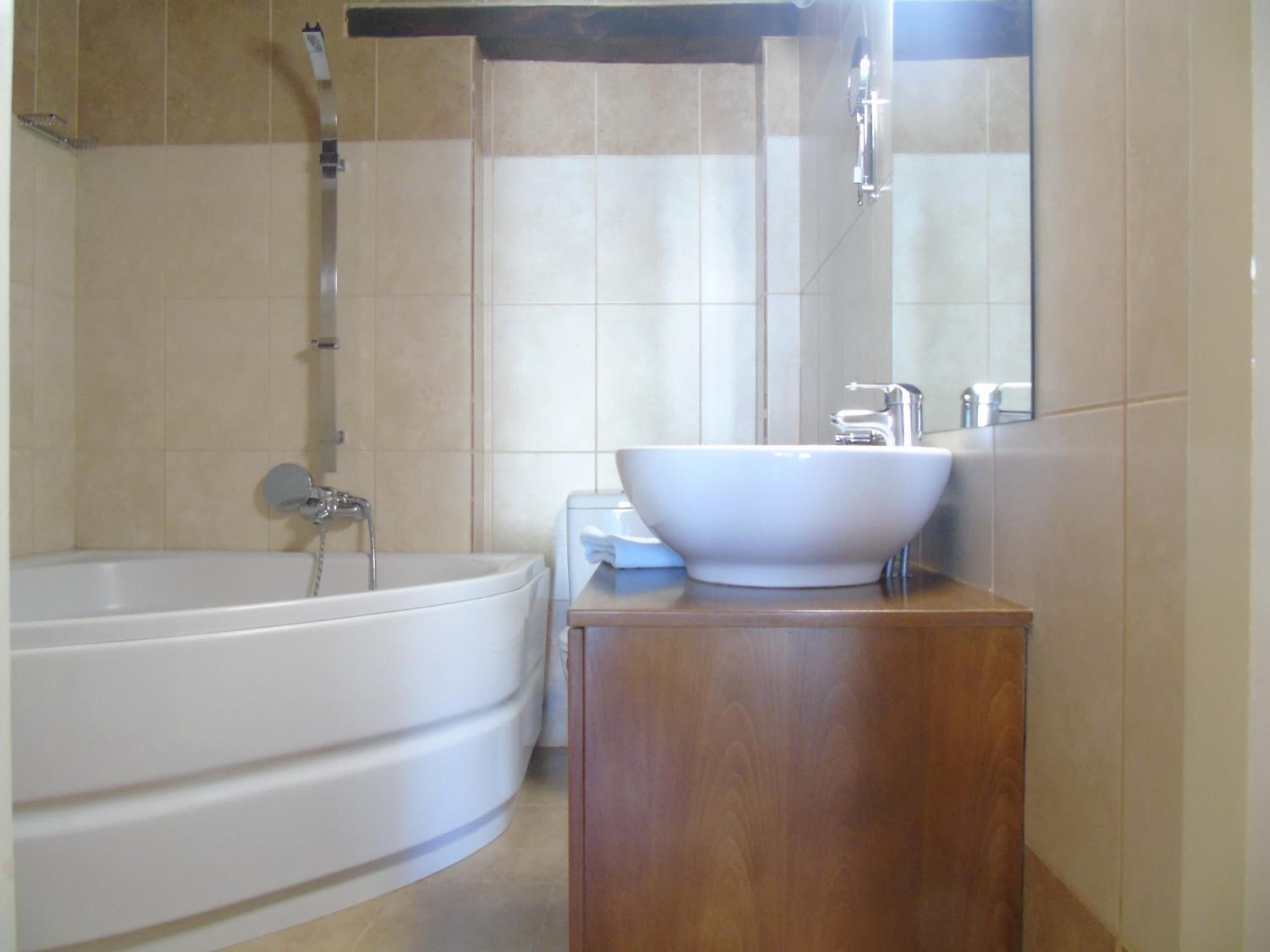 Studio (2 Adults) - Photo 3