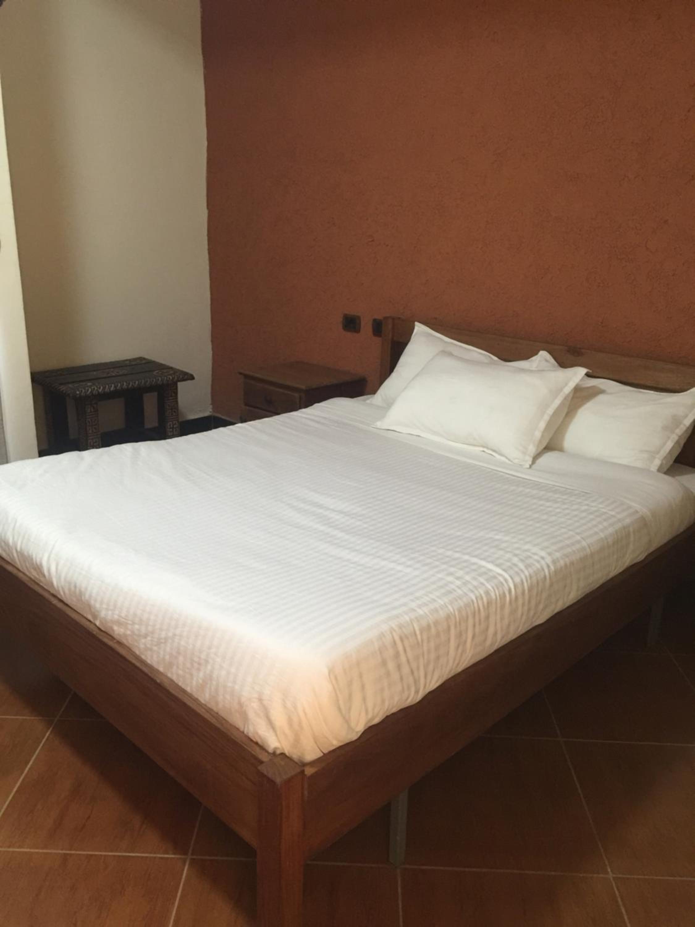 Standard Single Room with Mountain View