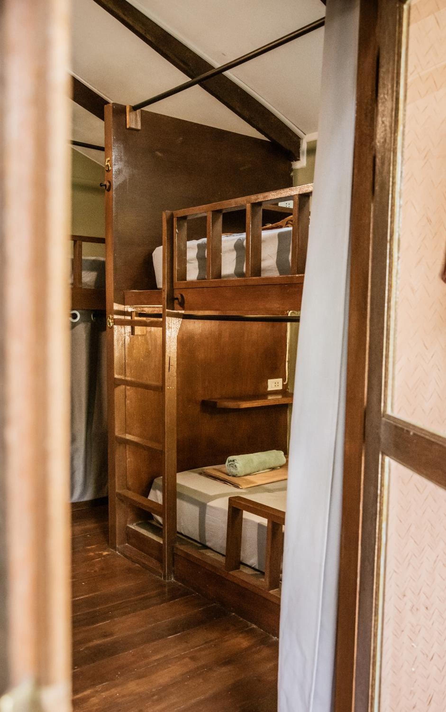 Bunk Bed in Mixed Dormitory Room