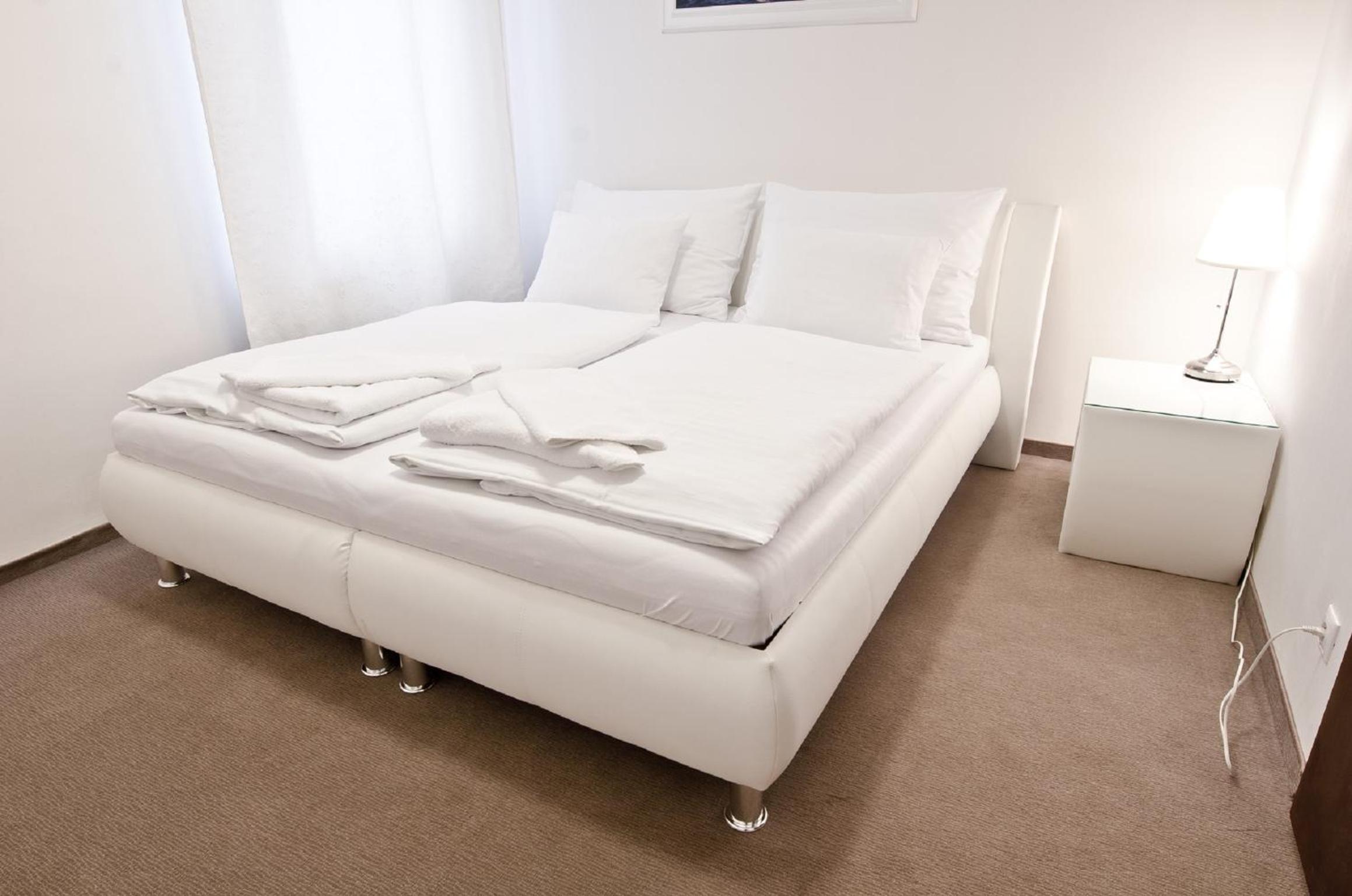Suite - Photo 2