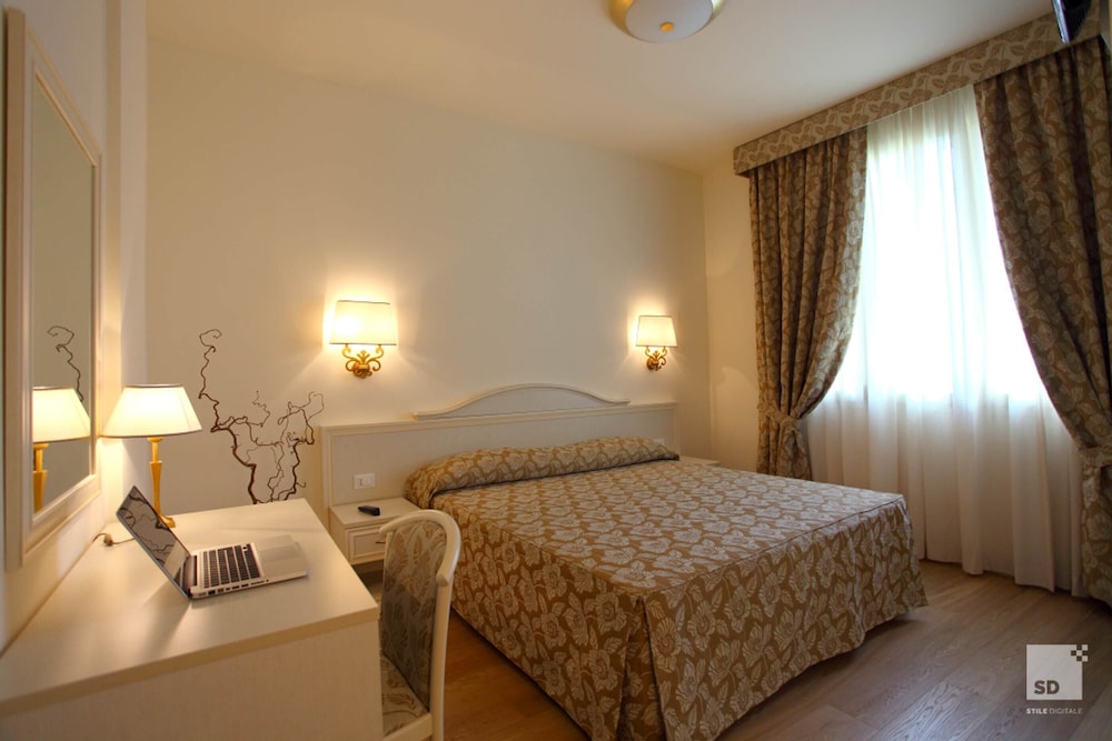 Premium Triple Room photo 1