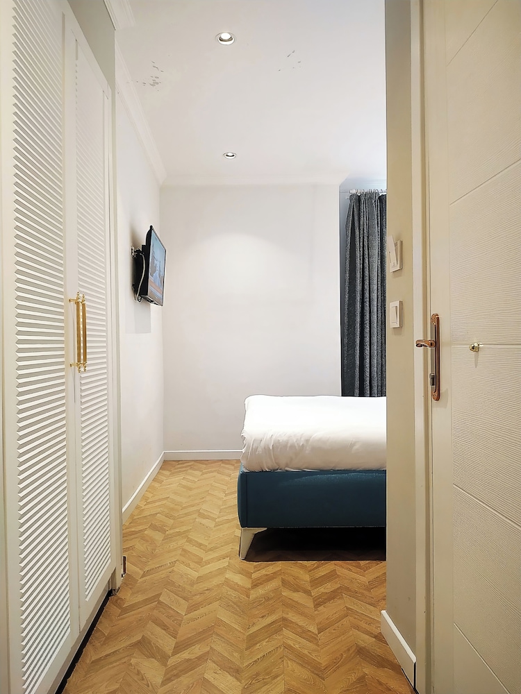 Economy Double Room photo 1