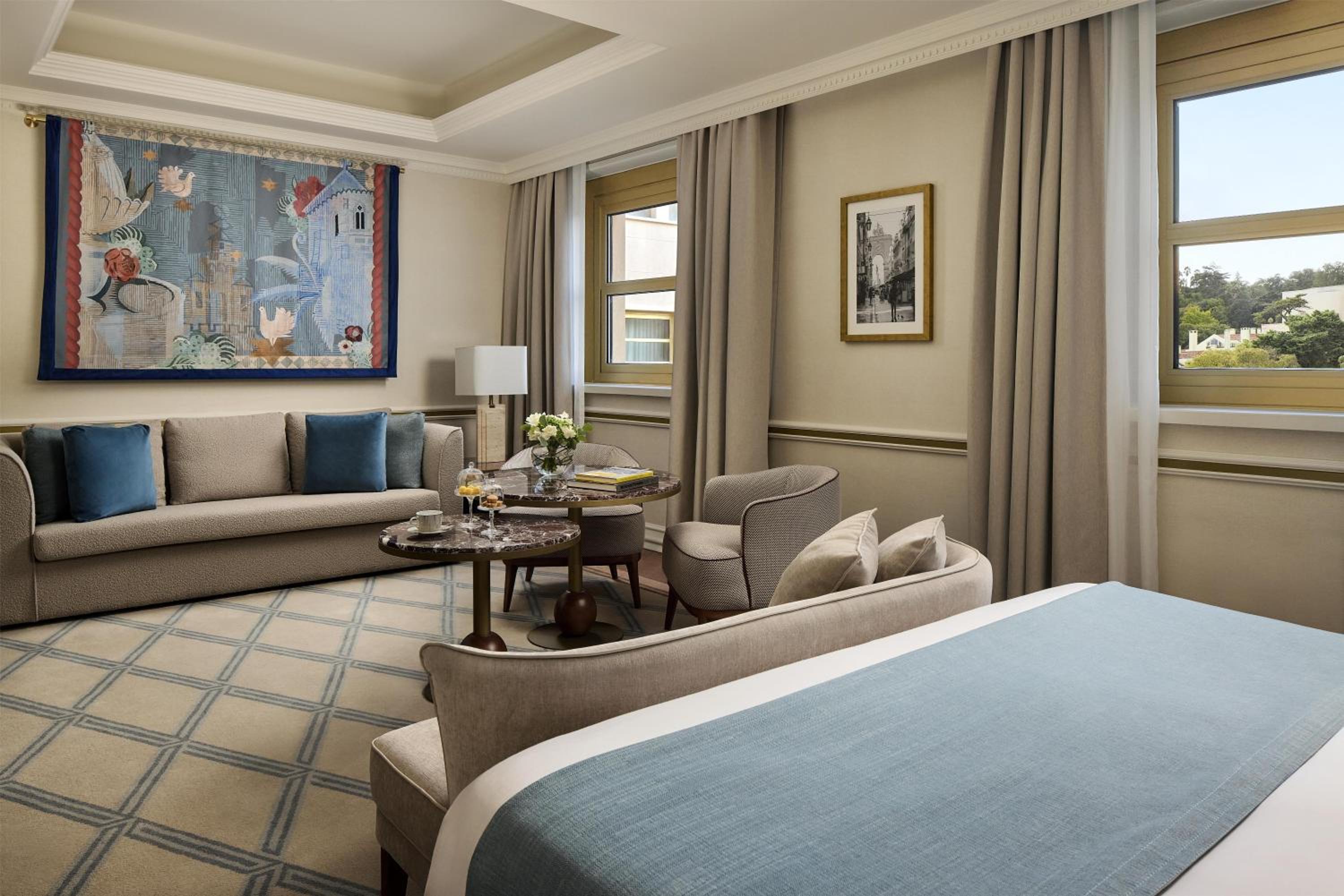 Signature Junior Suite with 2 Adults+1 Child Occupancy and Extra Bed (Non Smoking)