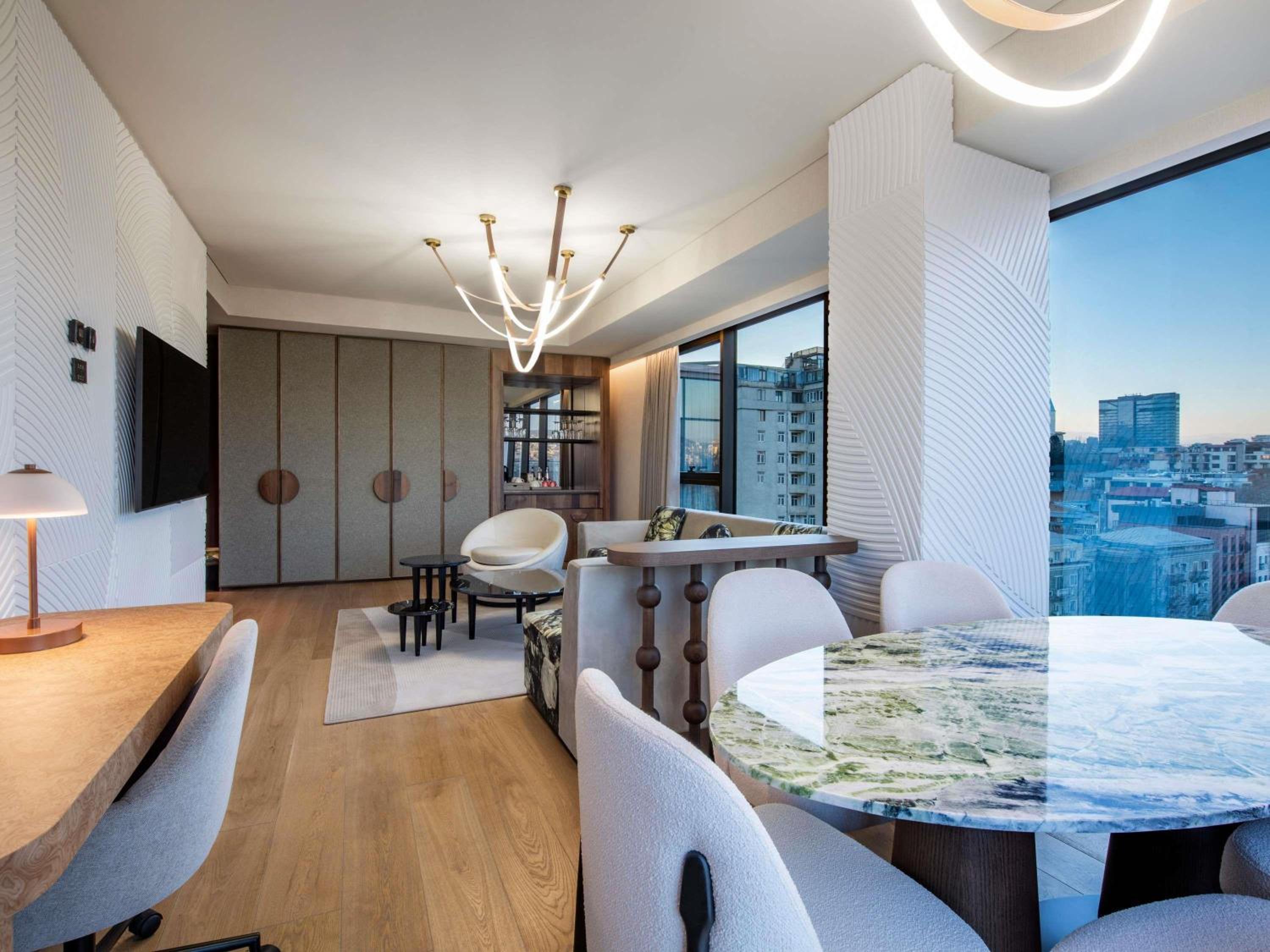 Executive Suite with Terrace photo 2