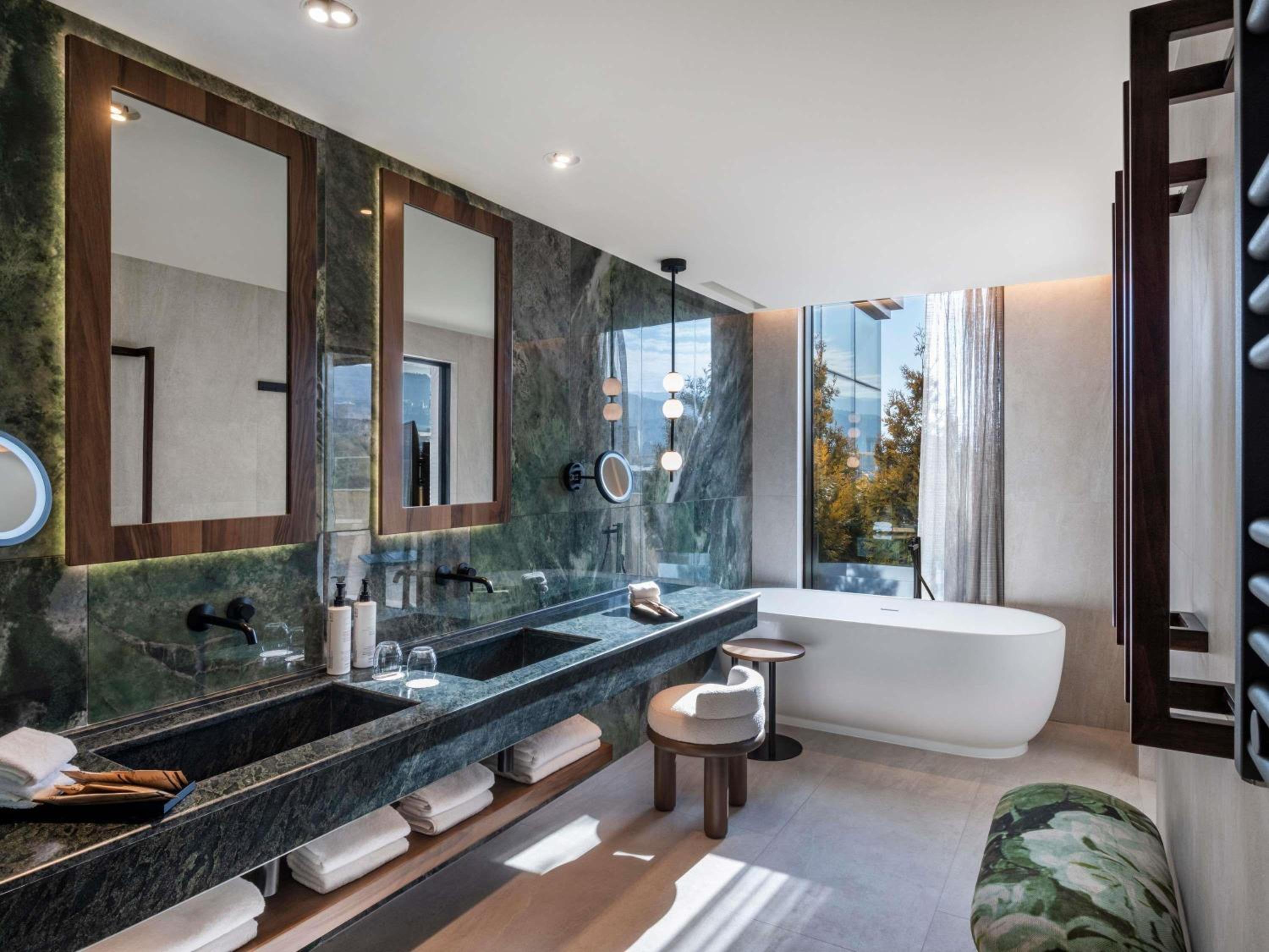 Presidential Suite with Terrace photo 2