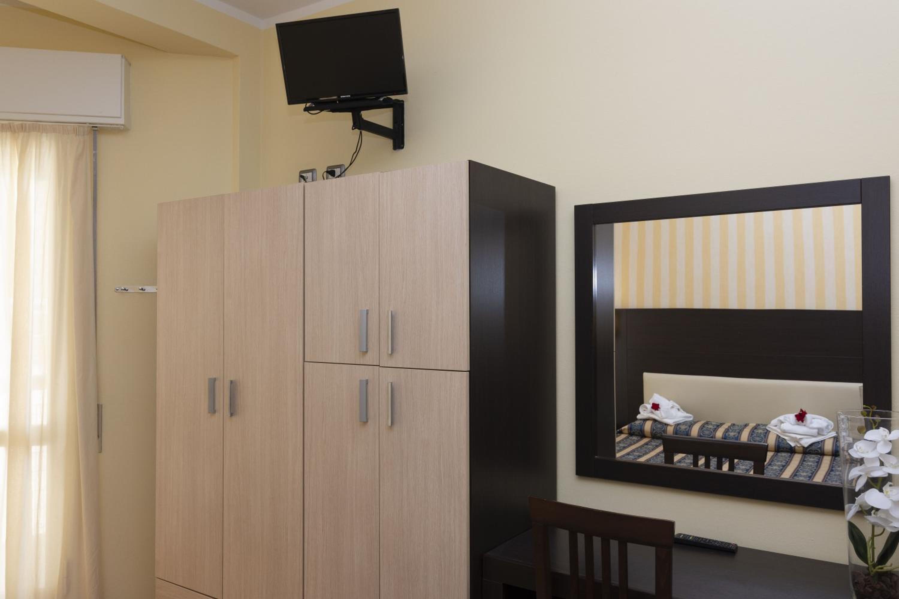 Triple Room with Sea View photo 3