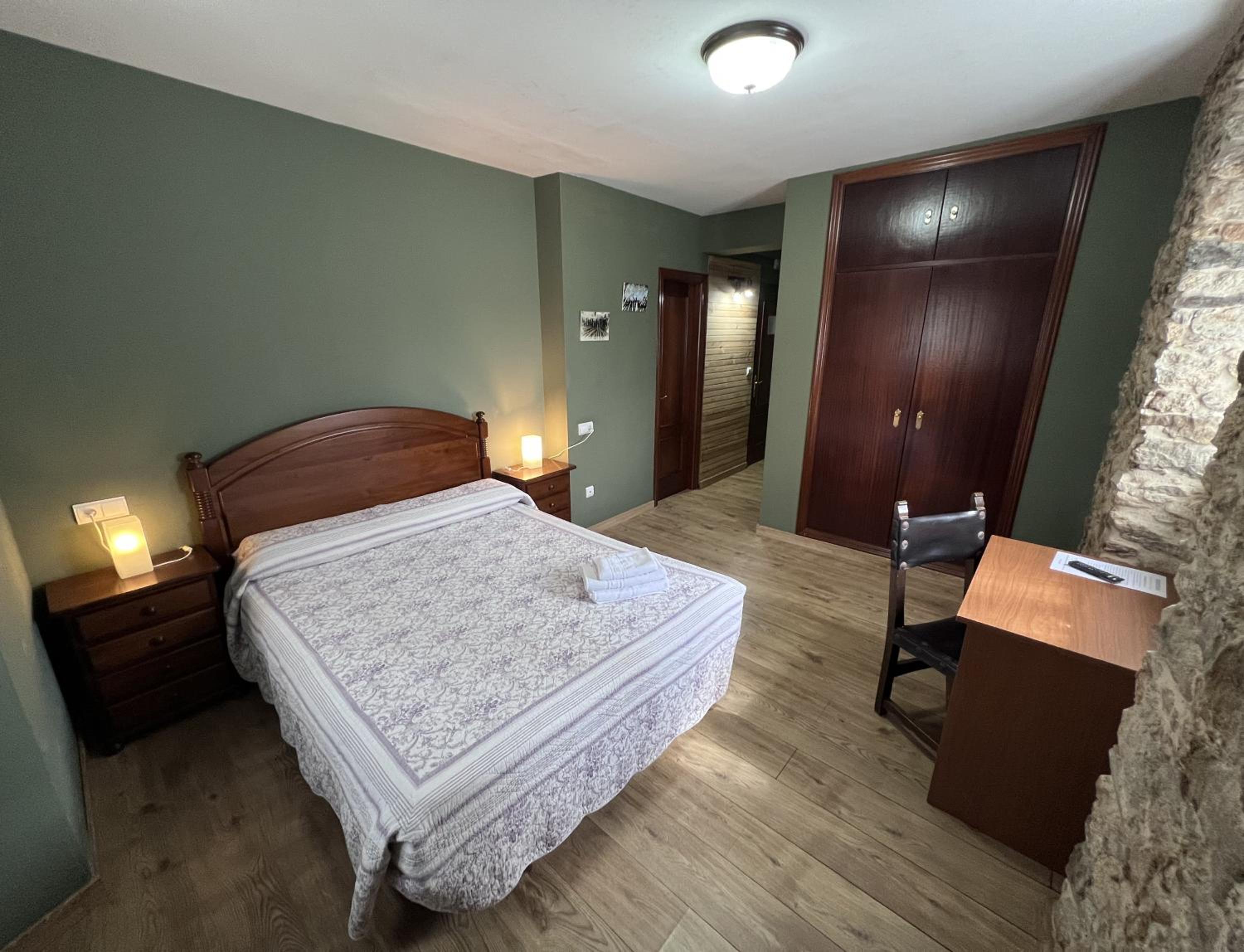 Queen Room with Garden View photo 3
