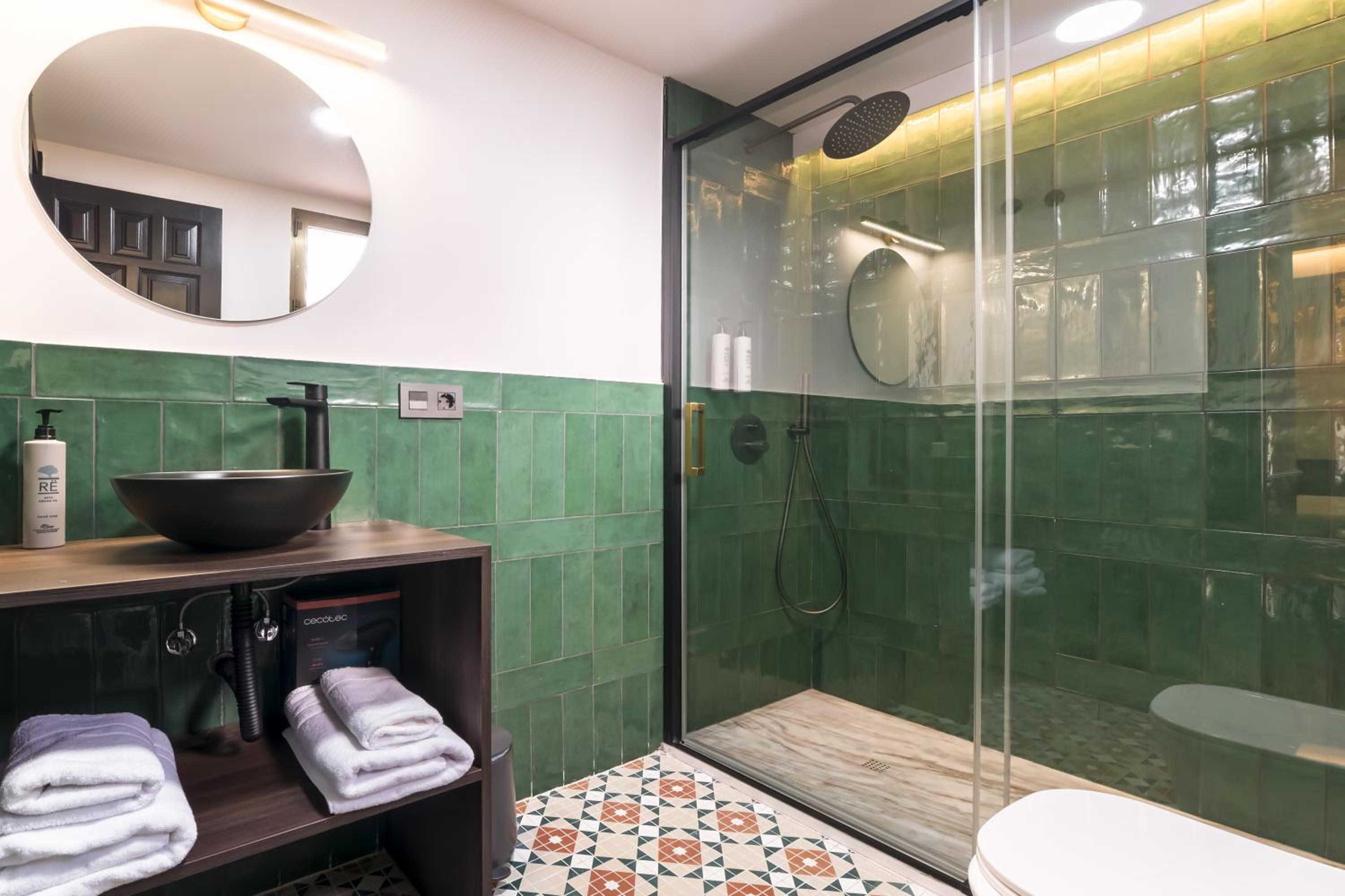 Deluxe Apartment