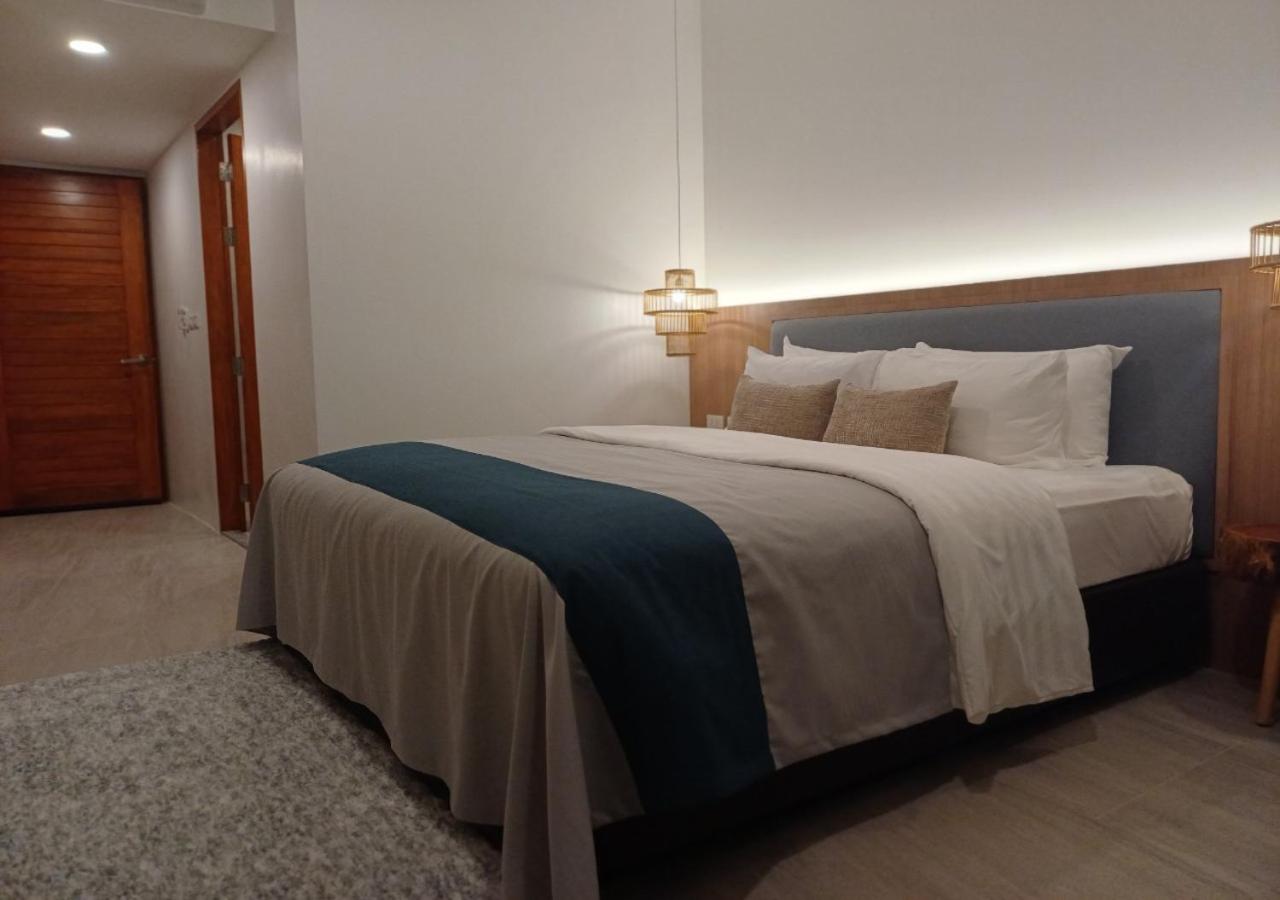 Double Room with Balcony and Sea View