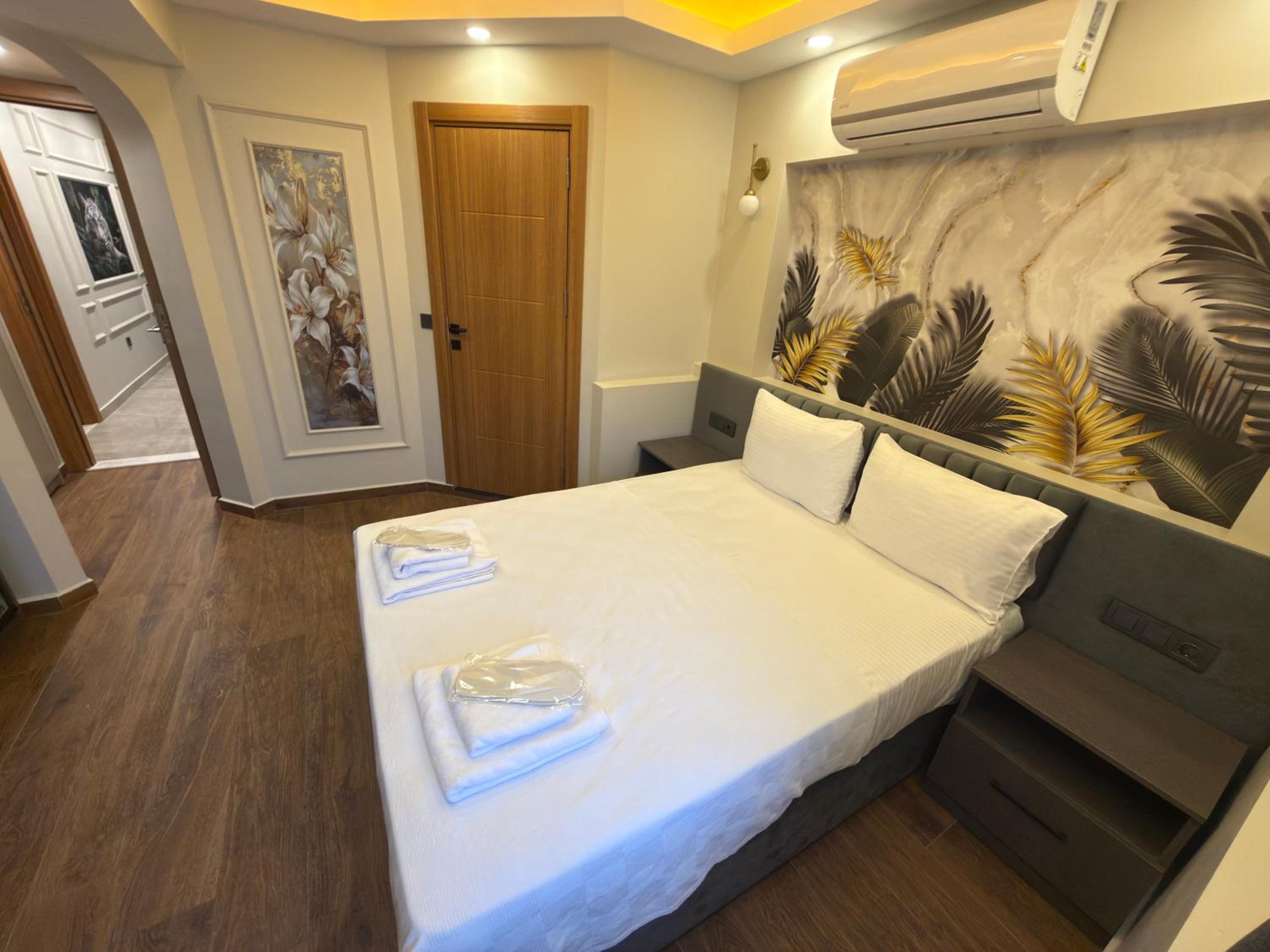 Economy Double Room photo 1