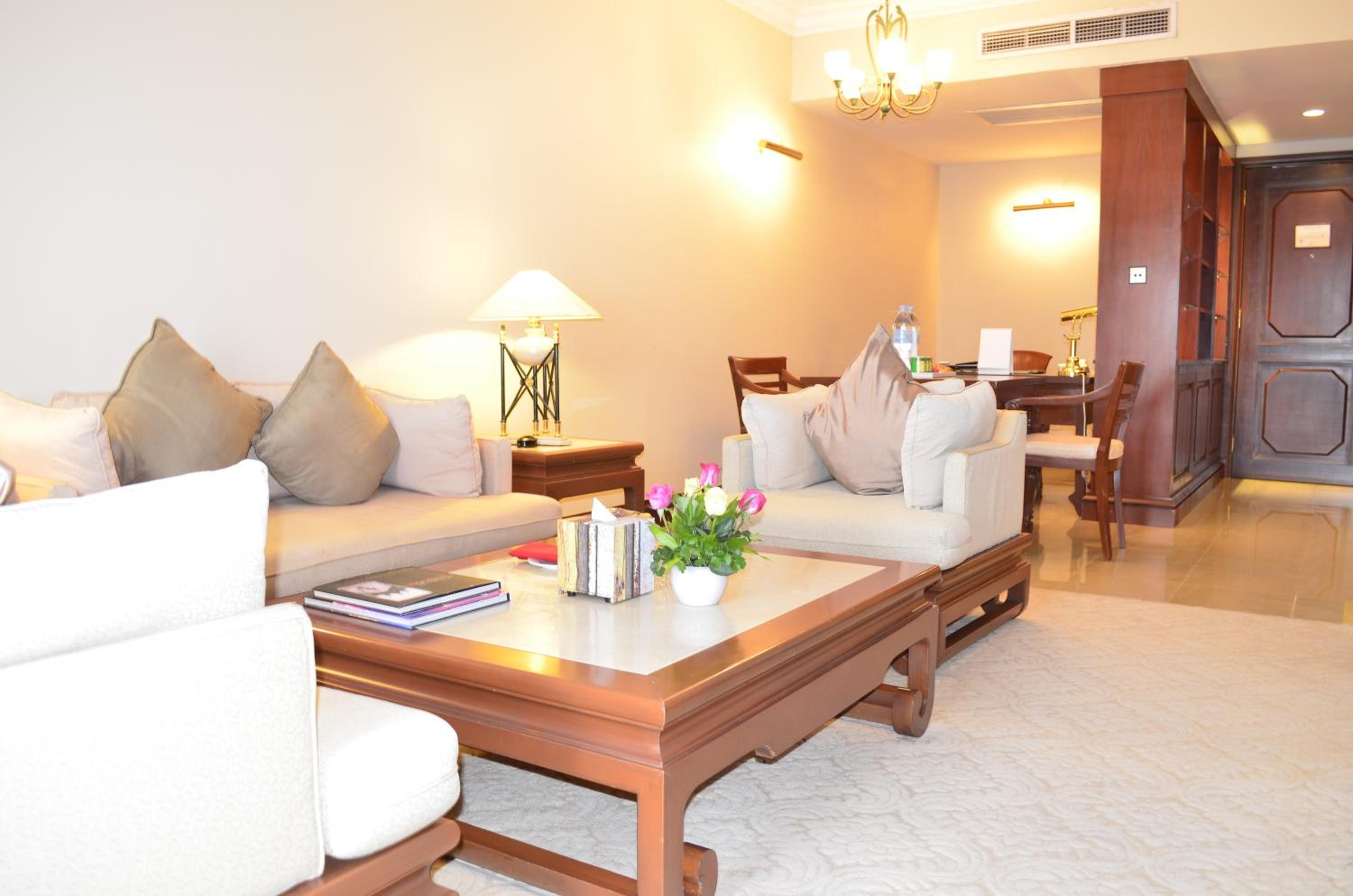 Junior Suite City View - Photo 11