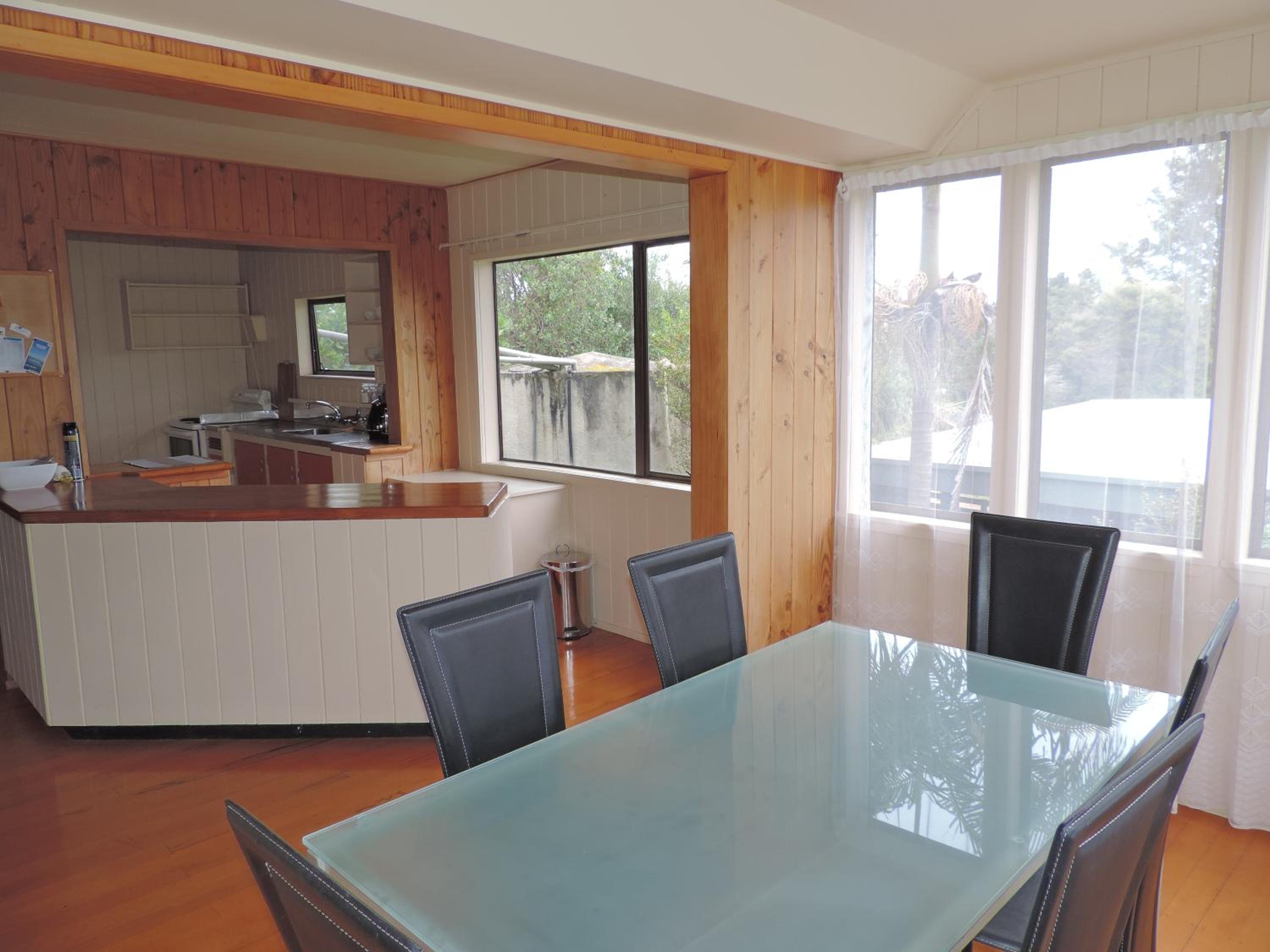 Two-Bedroom House - Photo 5