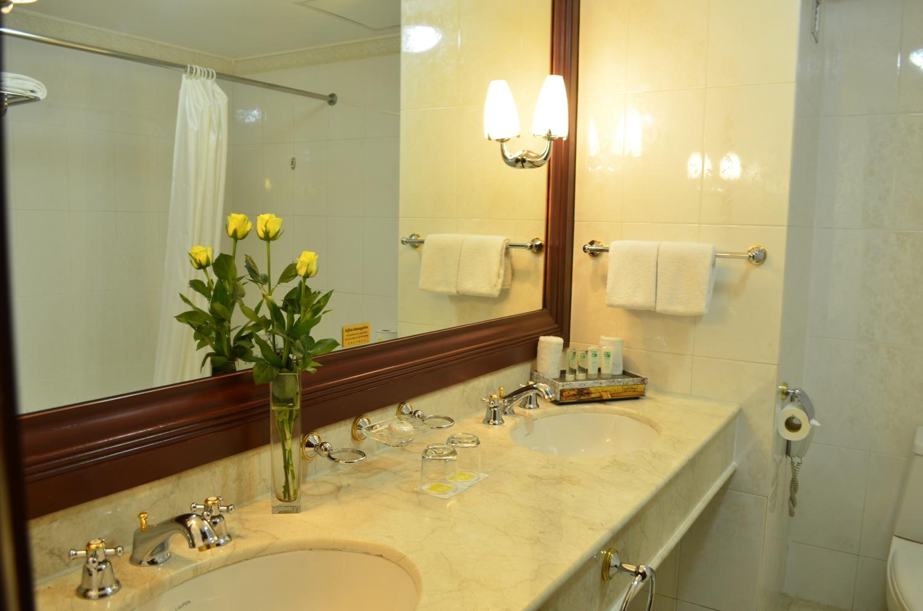 Junior Suite City View - Photo 15