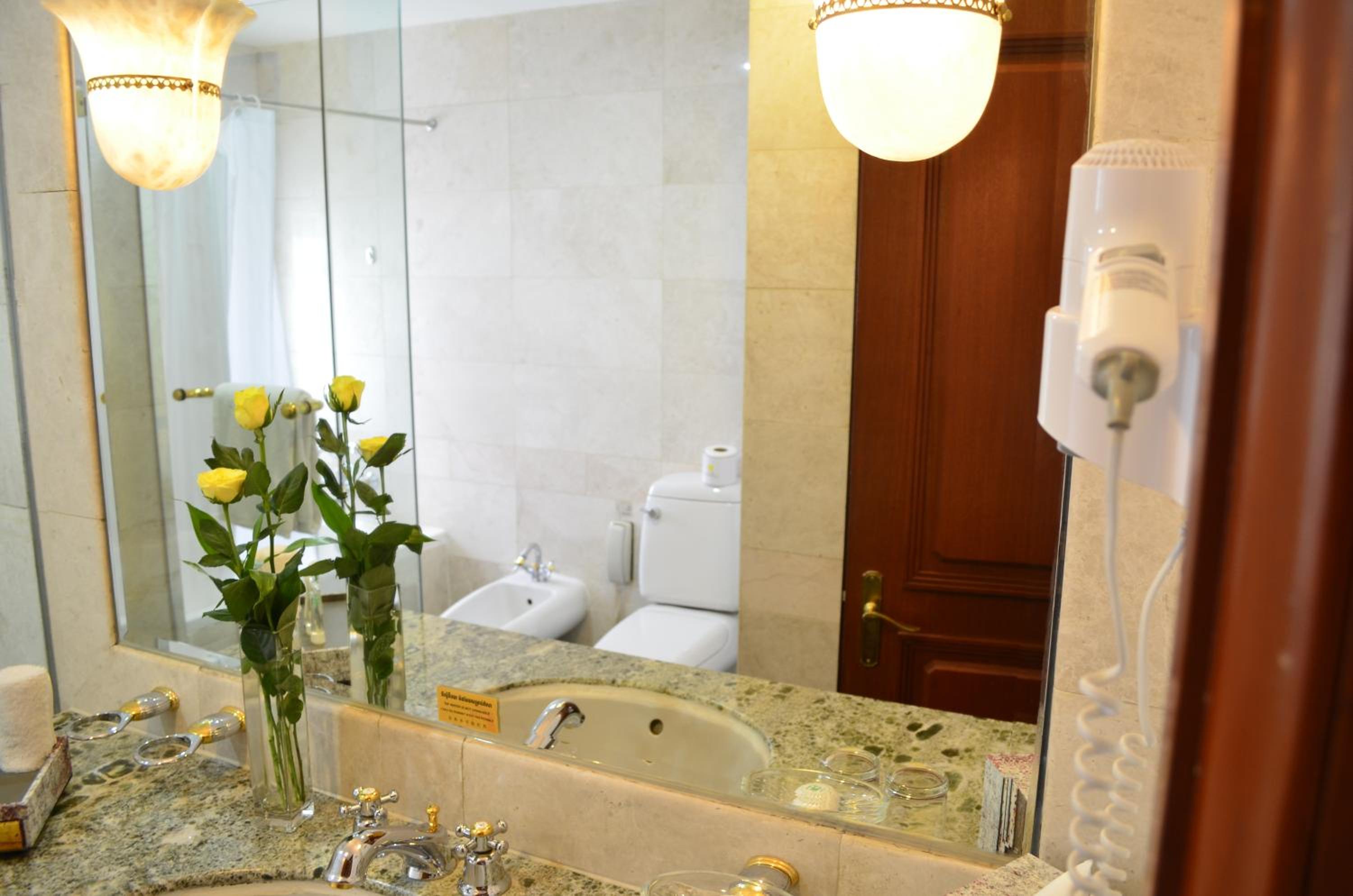 Junior Suite City View - Photo 14