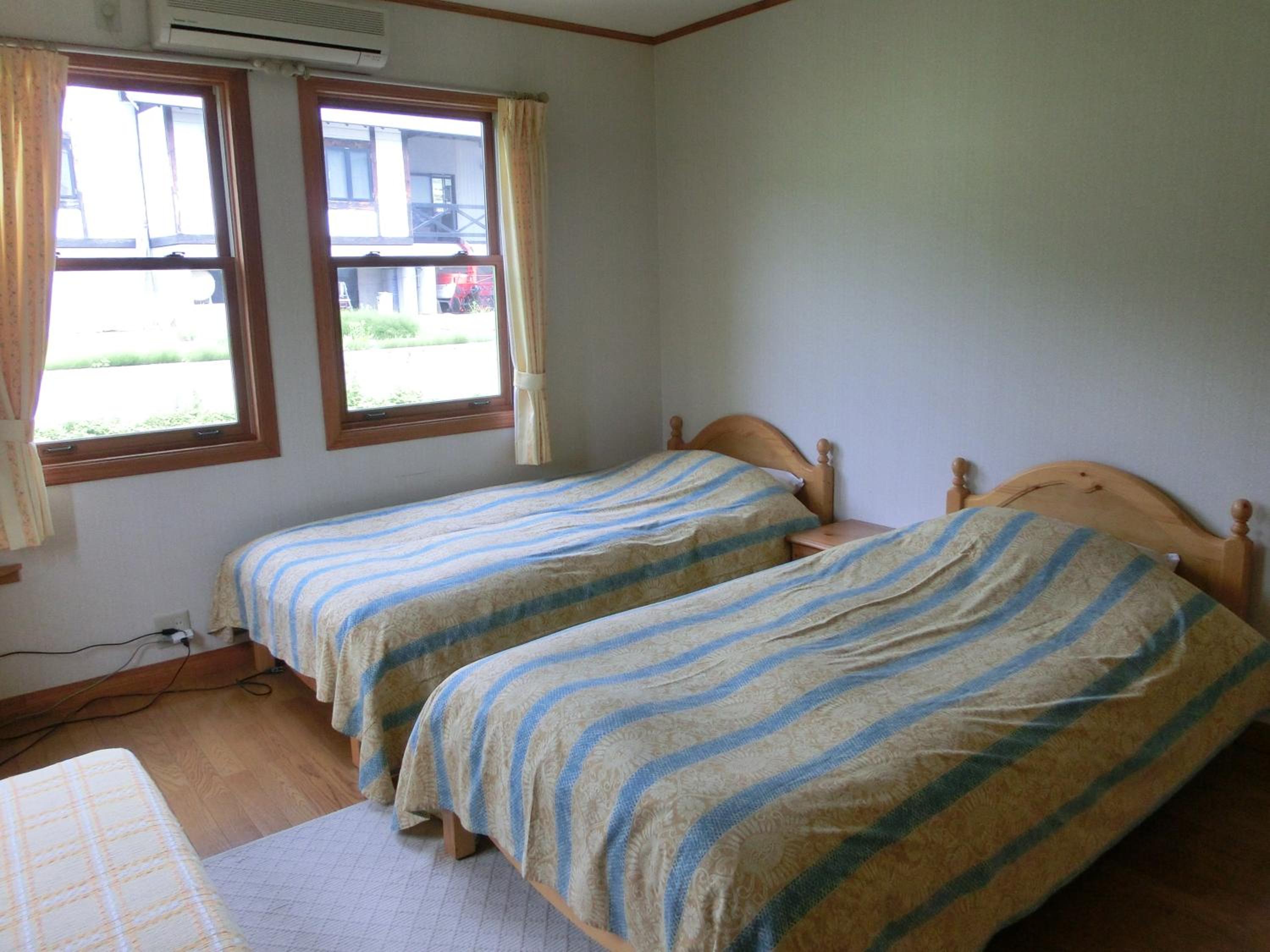Triple Room with Shared Bathroom photo 3