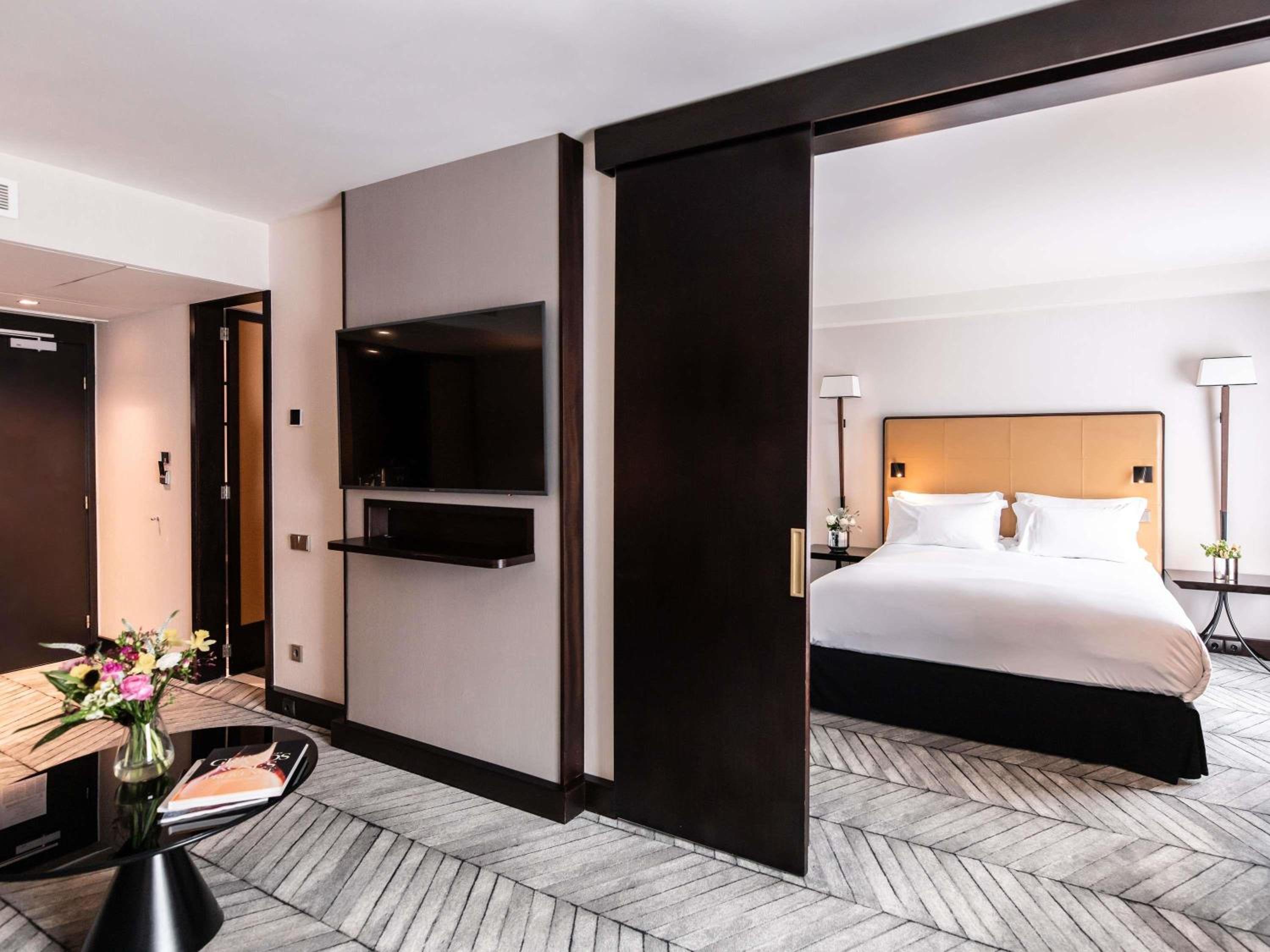 Prestige King Suite - High Floor - Photo 2