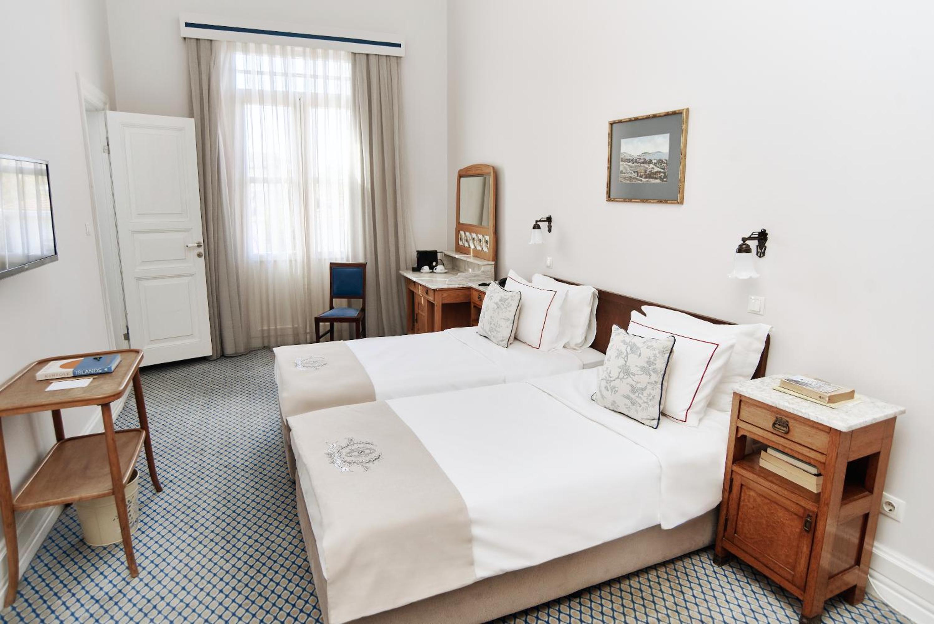 Standard Double or Twin Room photo 2