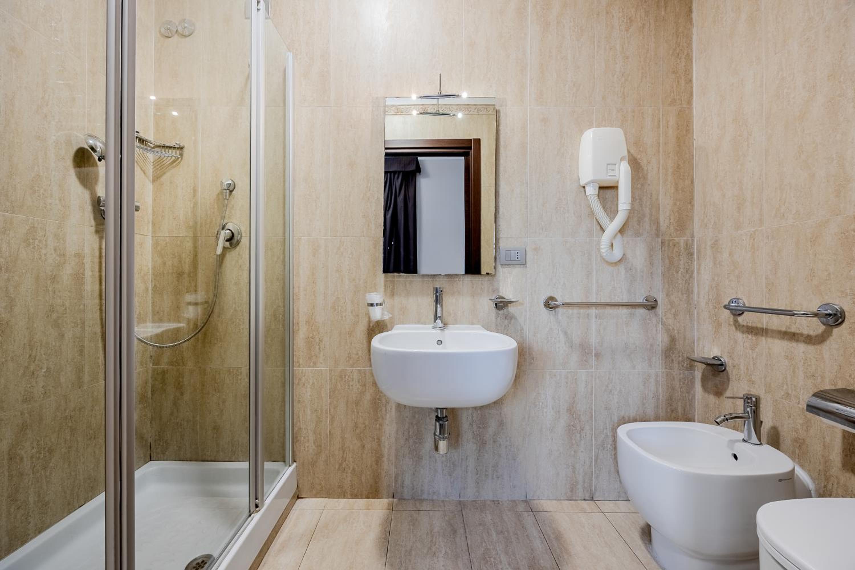 Triple Room - Photo 3