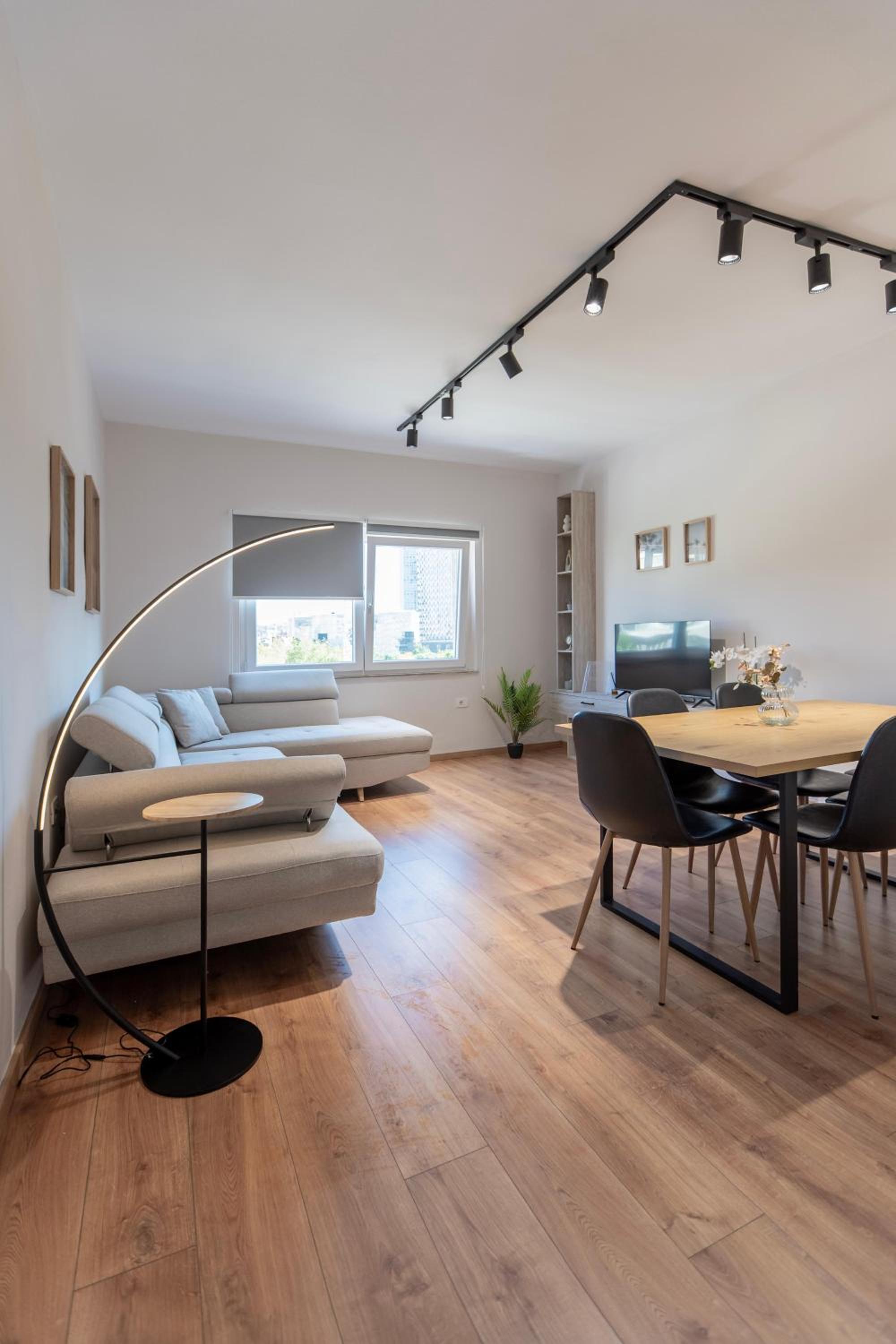 Apartment with City View