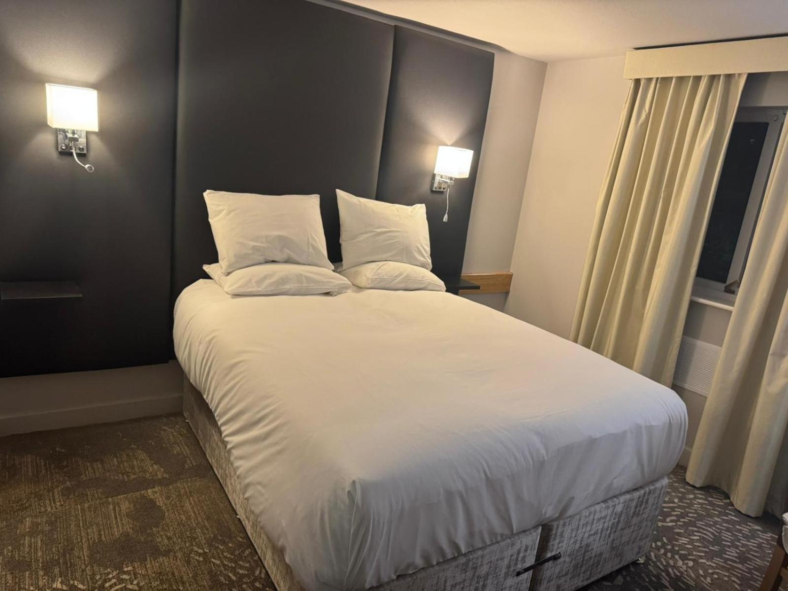 Standard Double Room photo 3