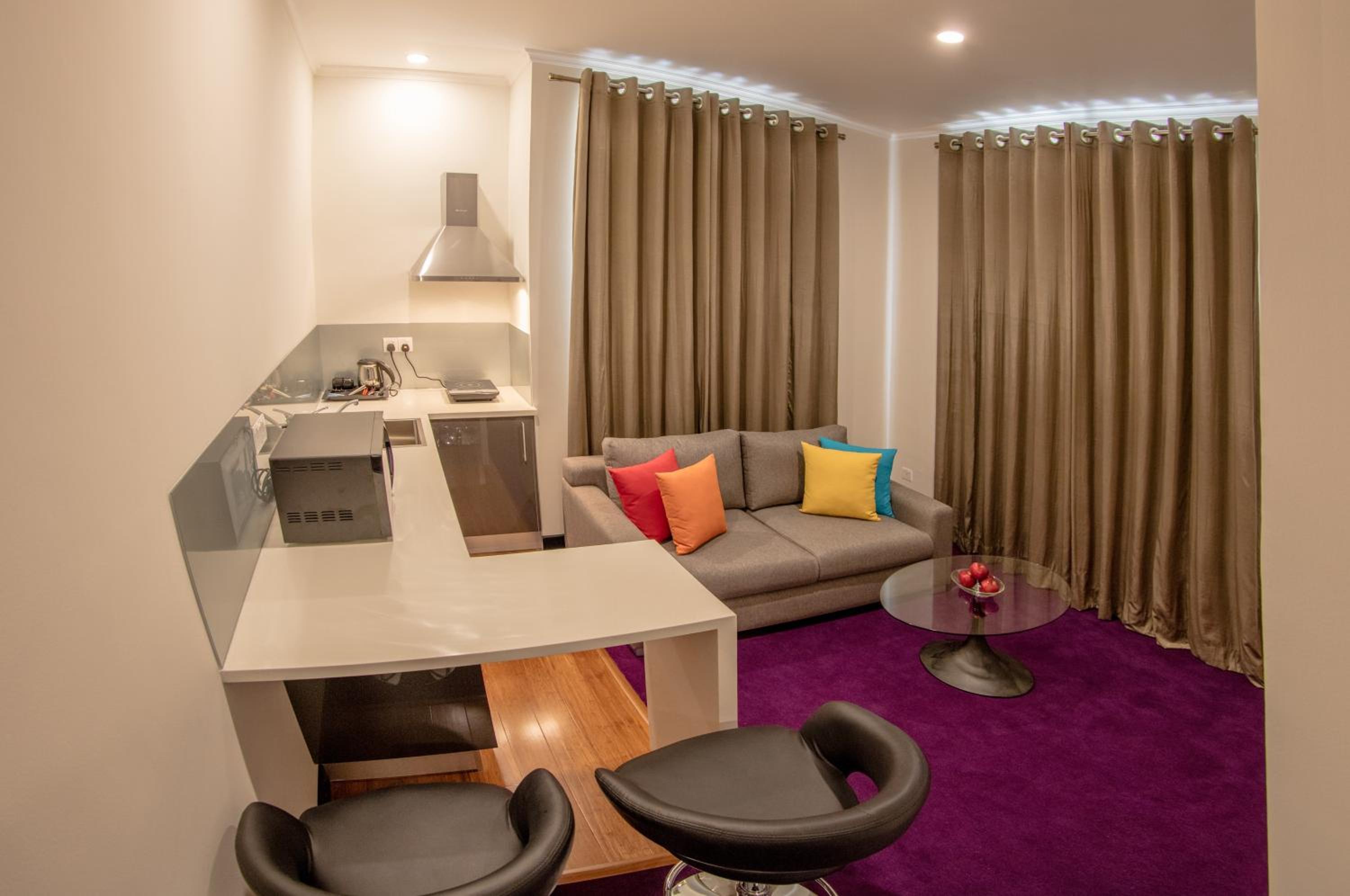 Superior Suite with 20% off on Laundry Services photo 2